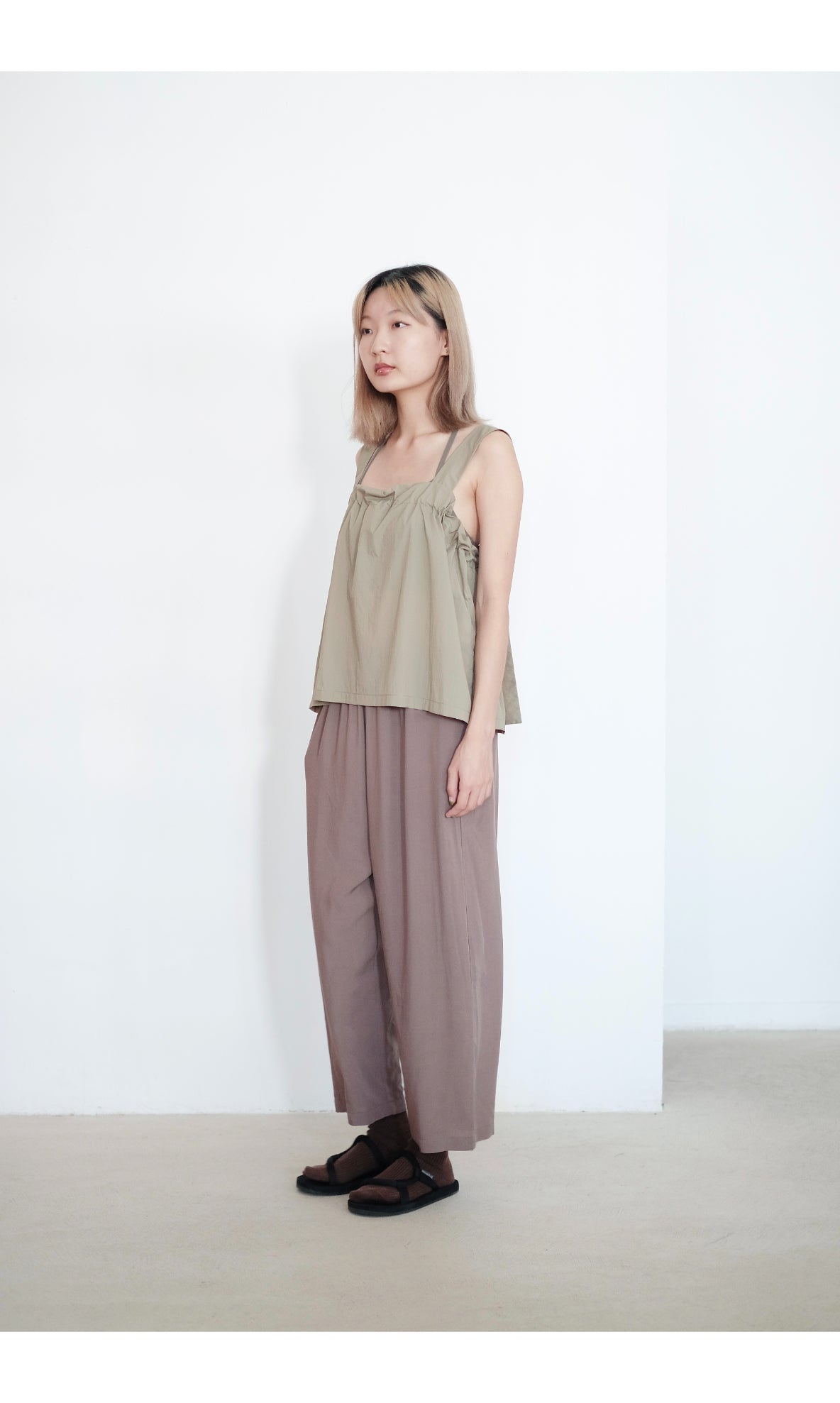 GRANDMA PANTS (KHAKI)