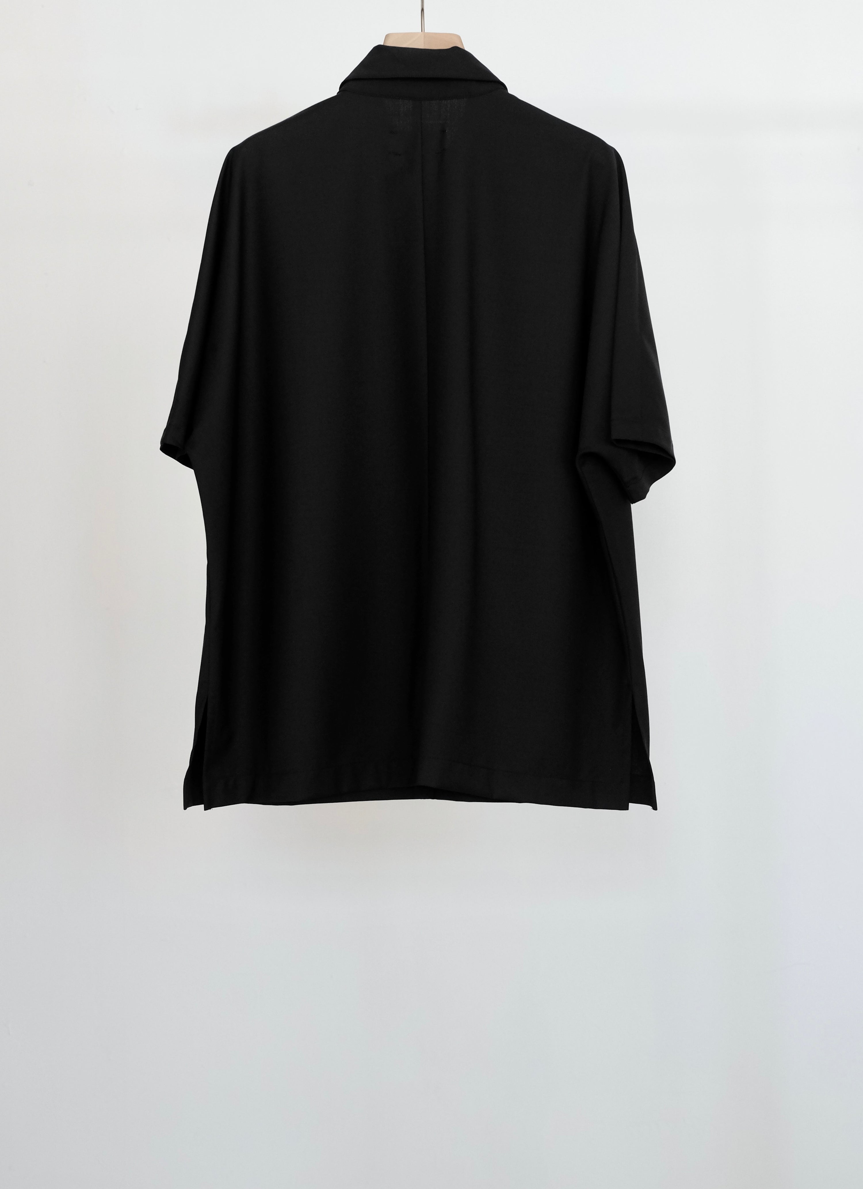 IVY’S BOYFRIEND SHIRT (BLACK)