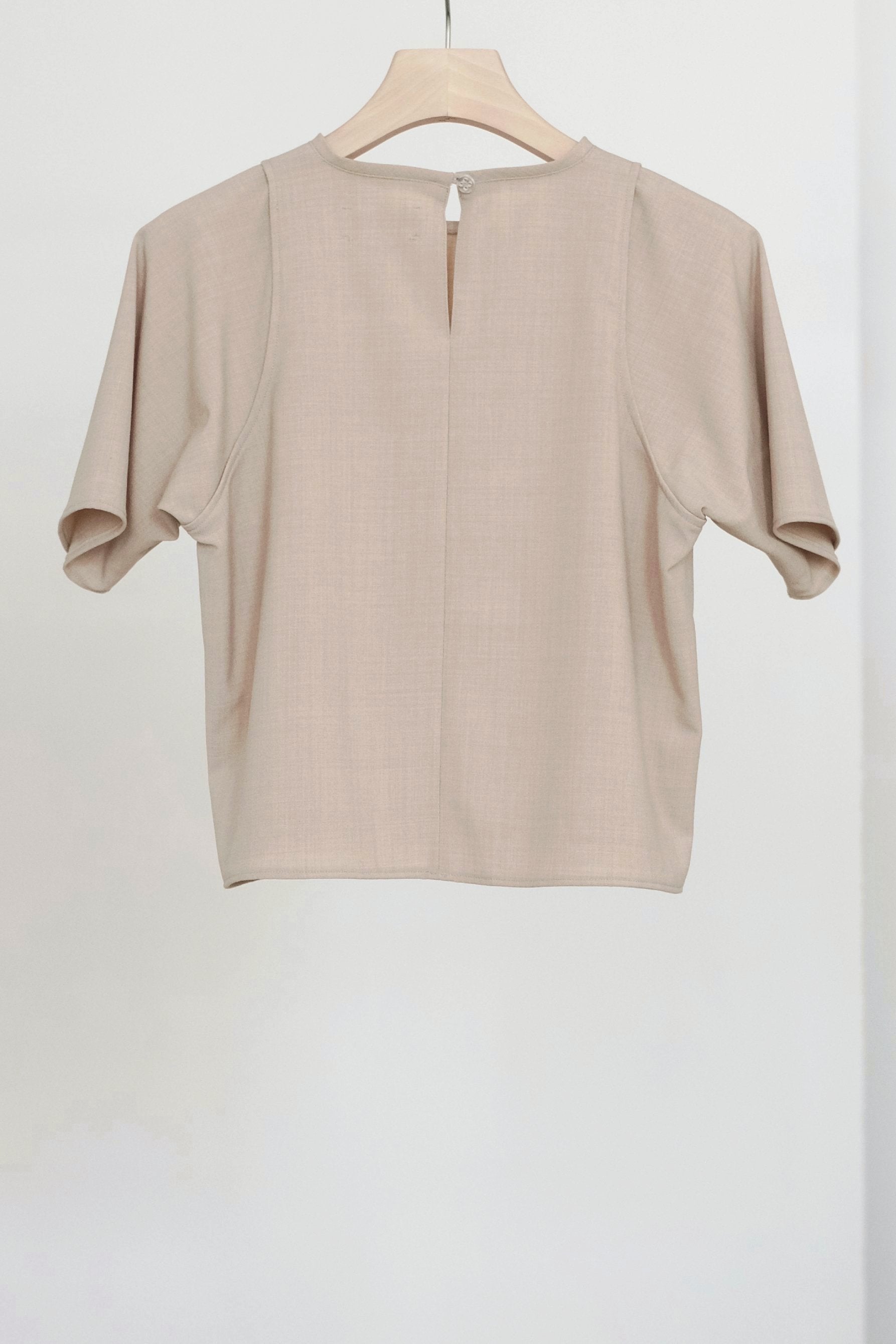 BAYLOR LAYERED BLOUSE (BEIGE)