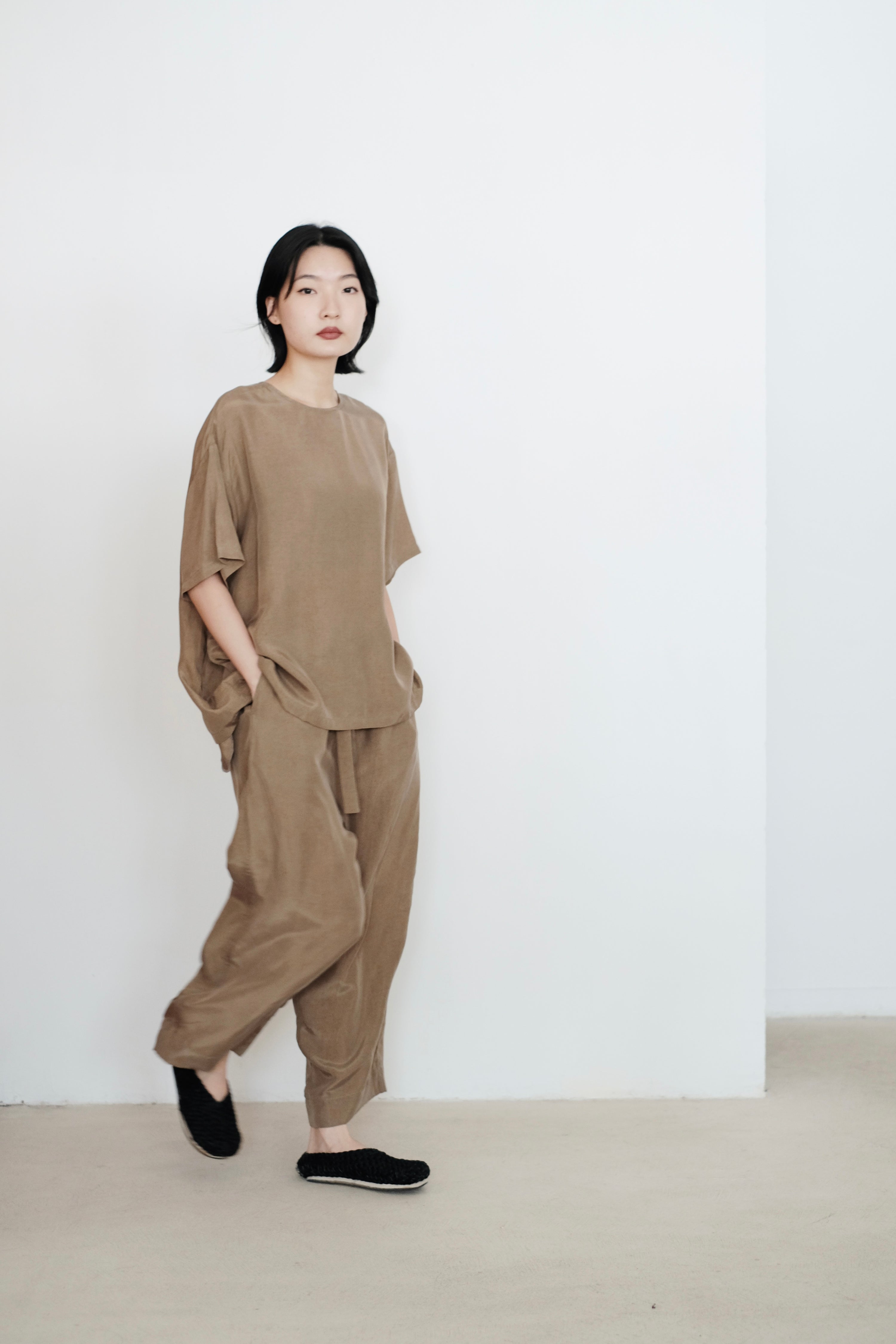 SAGE BLOUSE (KHAKI) PRE-ORDER