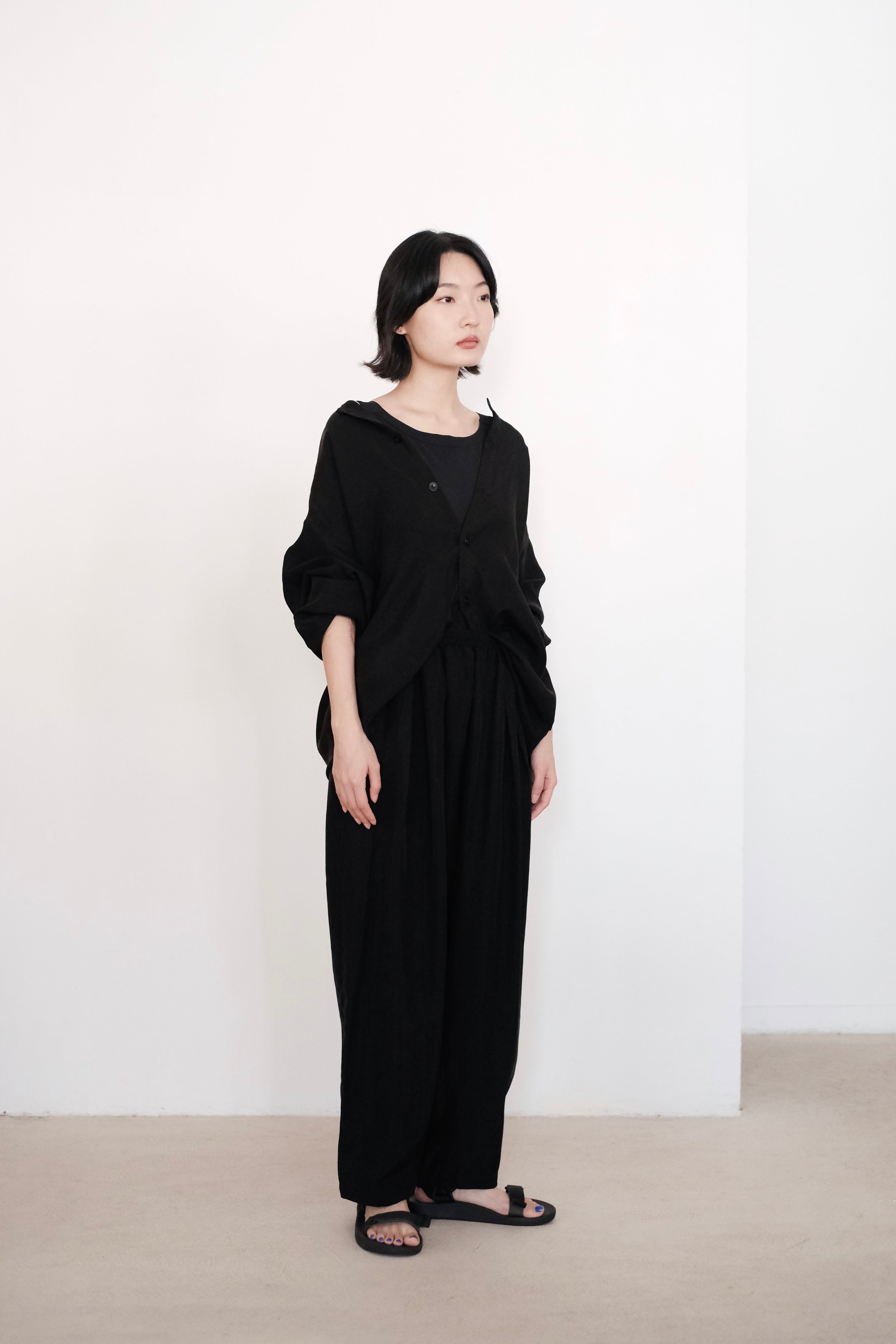 JILL BLOUSE (BLACK)