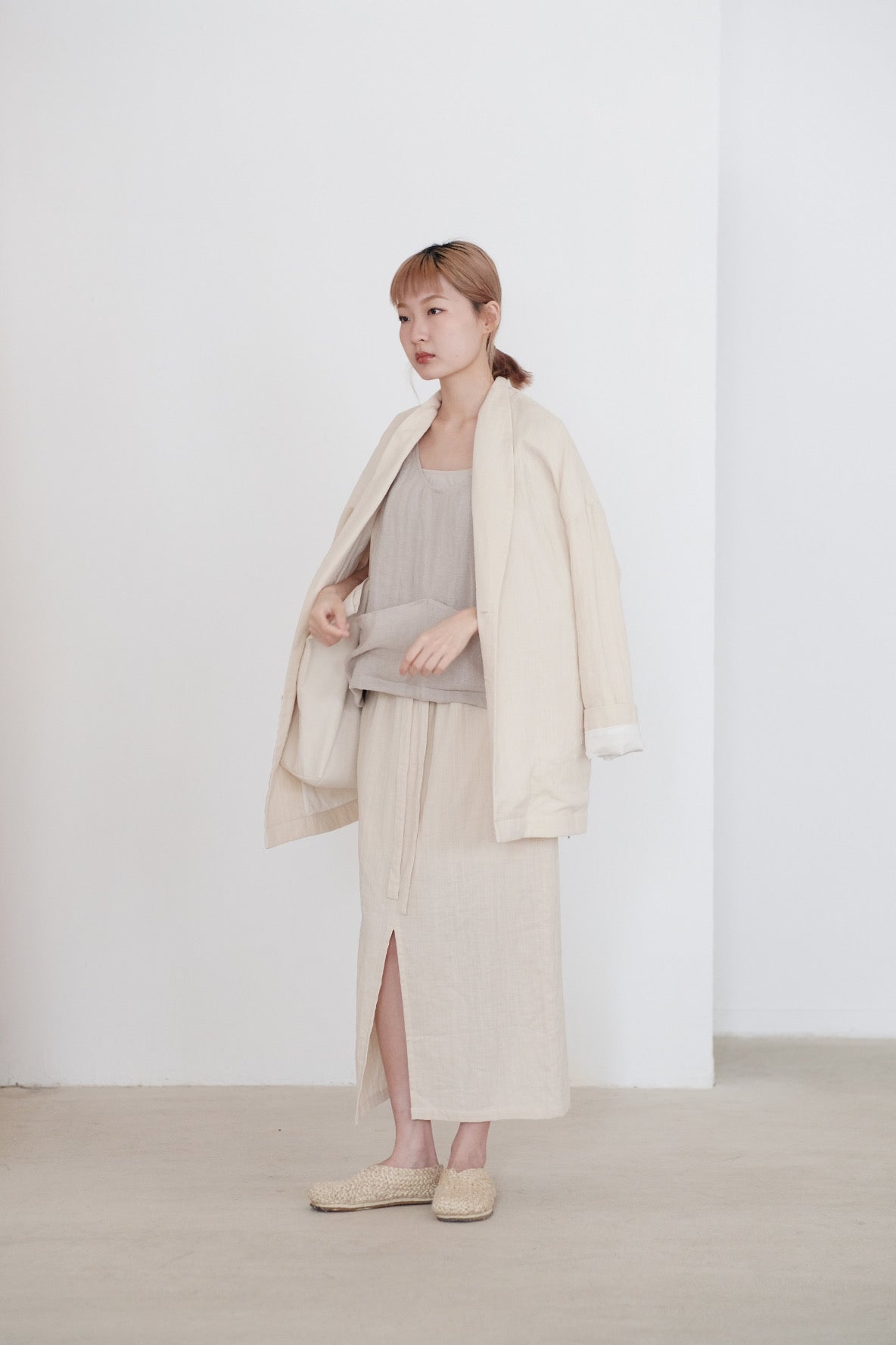 BRIA SKIRT (CREAM) | 奶油色前後開叉半裙