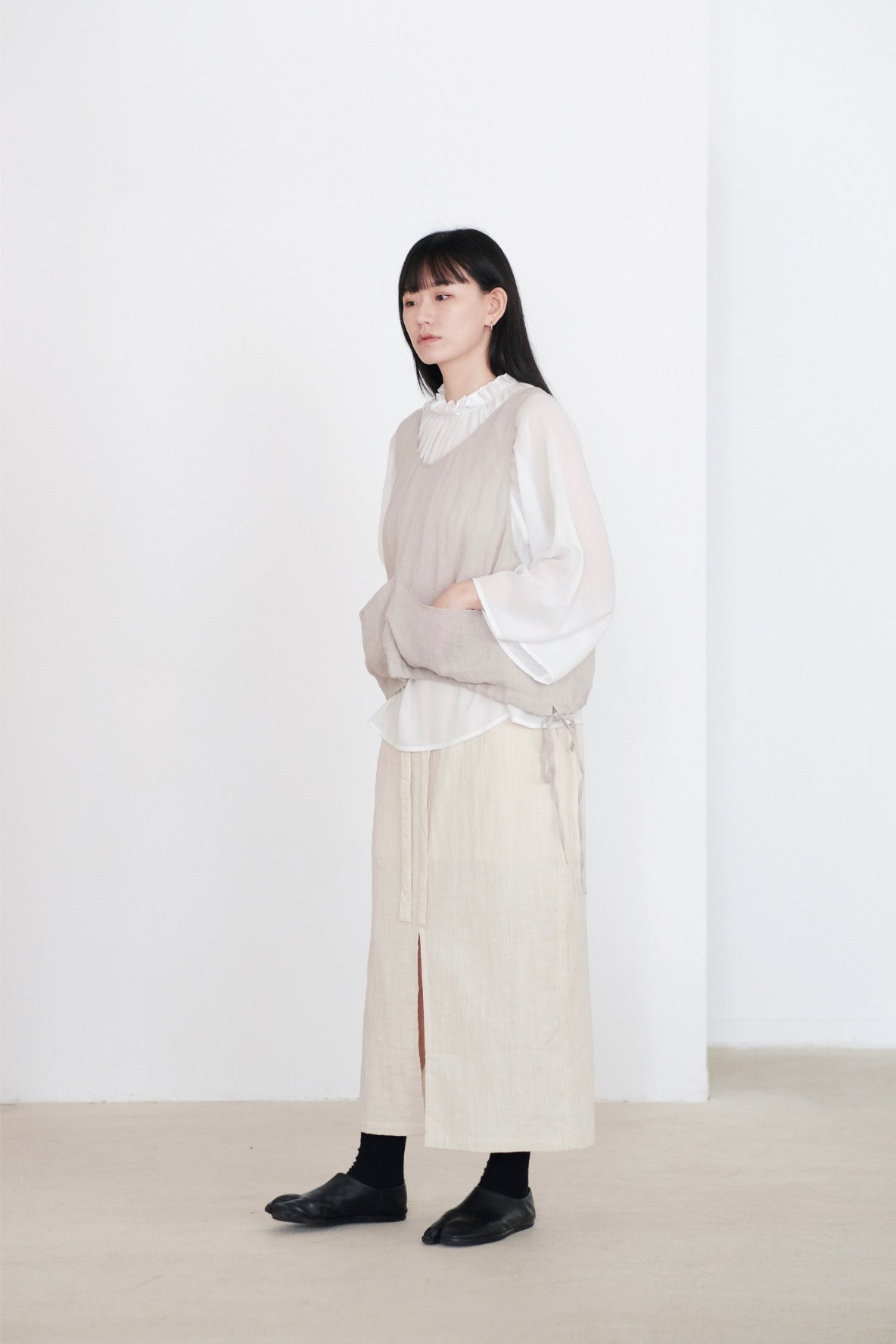 BRIA SKIRT (CREAM) | 奶油色前後開叉半裙