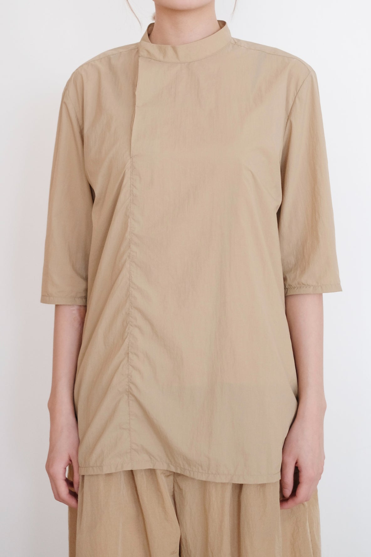 MADELYN BLOUSE (CAMEL)