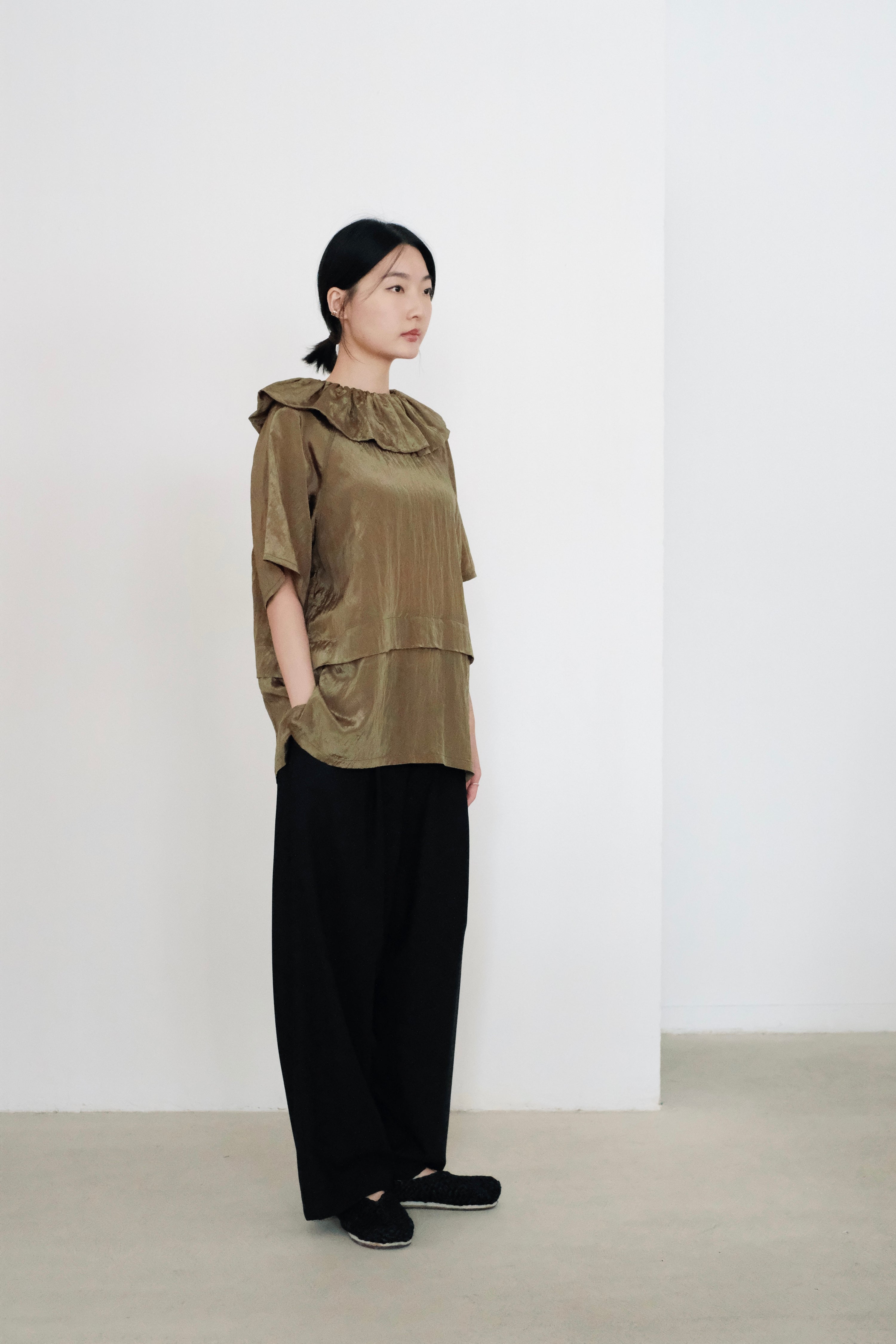 SAMARA BLOUSE (OLIVE)