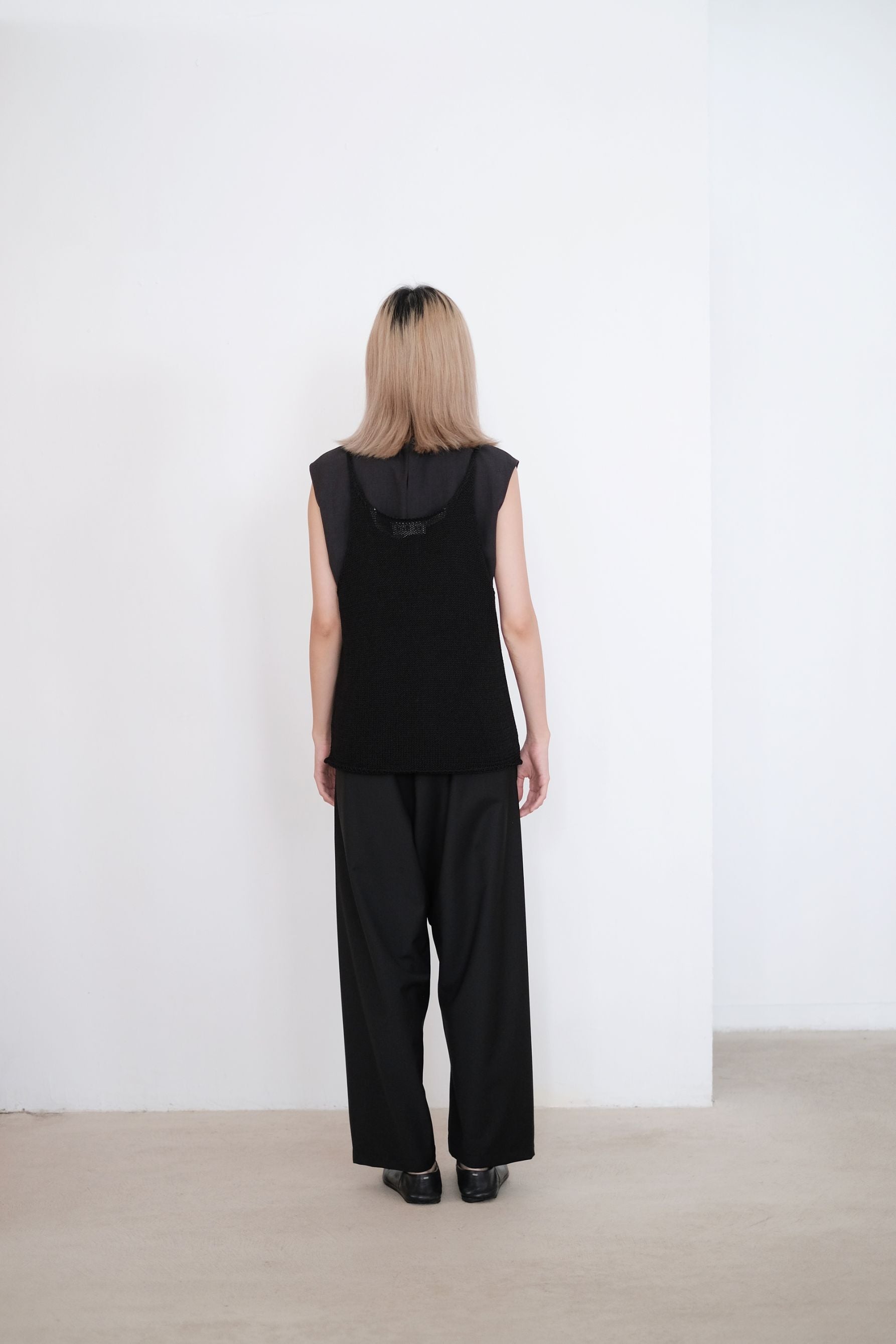 JOCOSA KNIT VEST (BLACK)