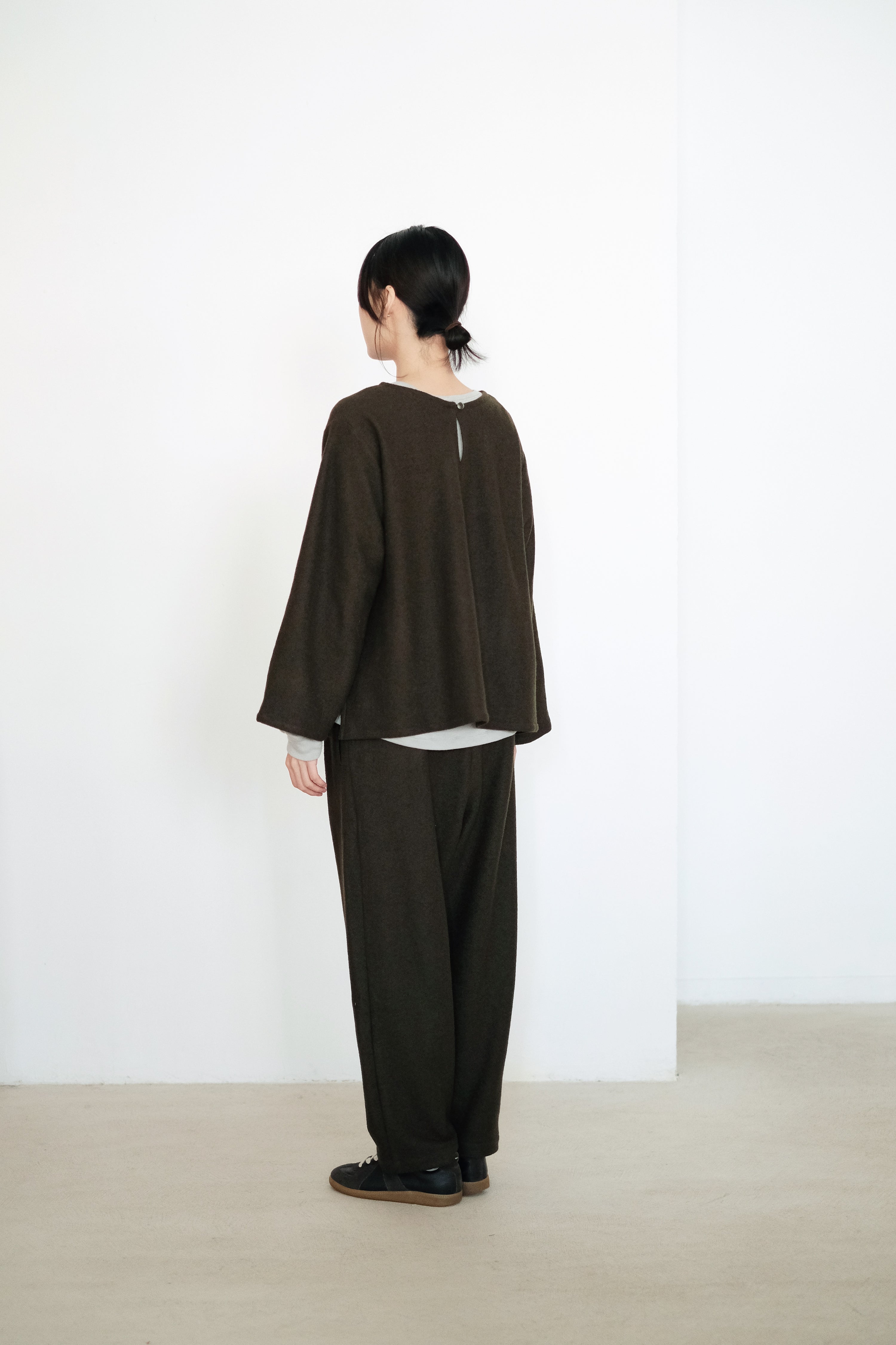 SHIORI PANT (OLIVE)