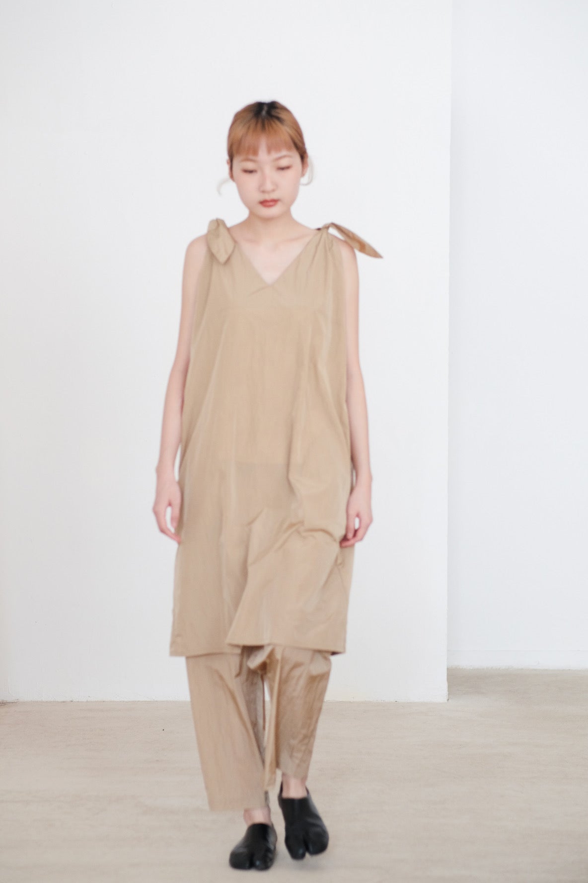 OI DRESS (CAMEL) | 駝色綁繩肩帶背心裙