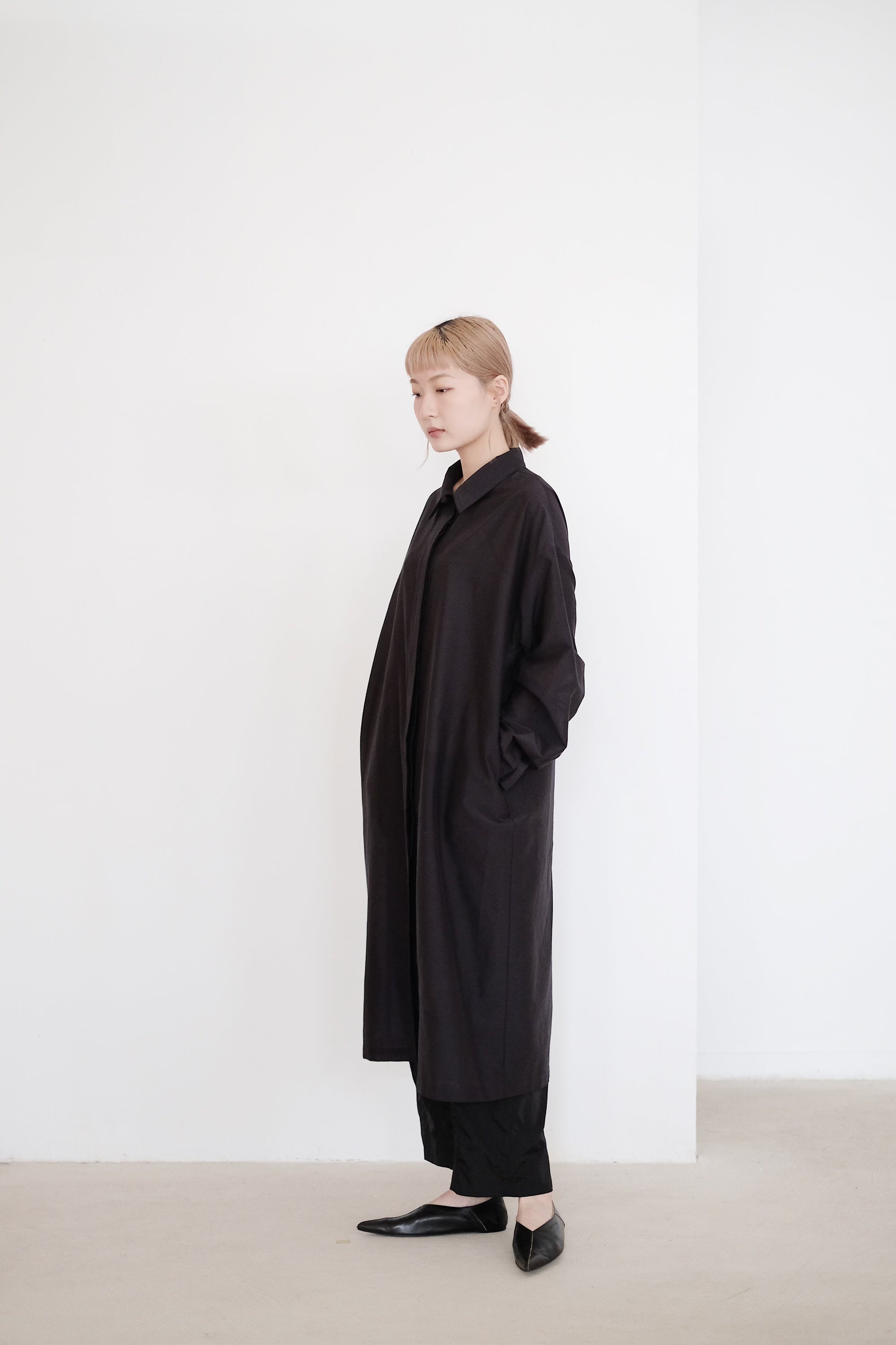 GINEVRA SHIRT DRESS (NAVY) | 深寶藍色極簡長襯衫