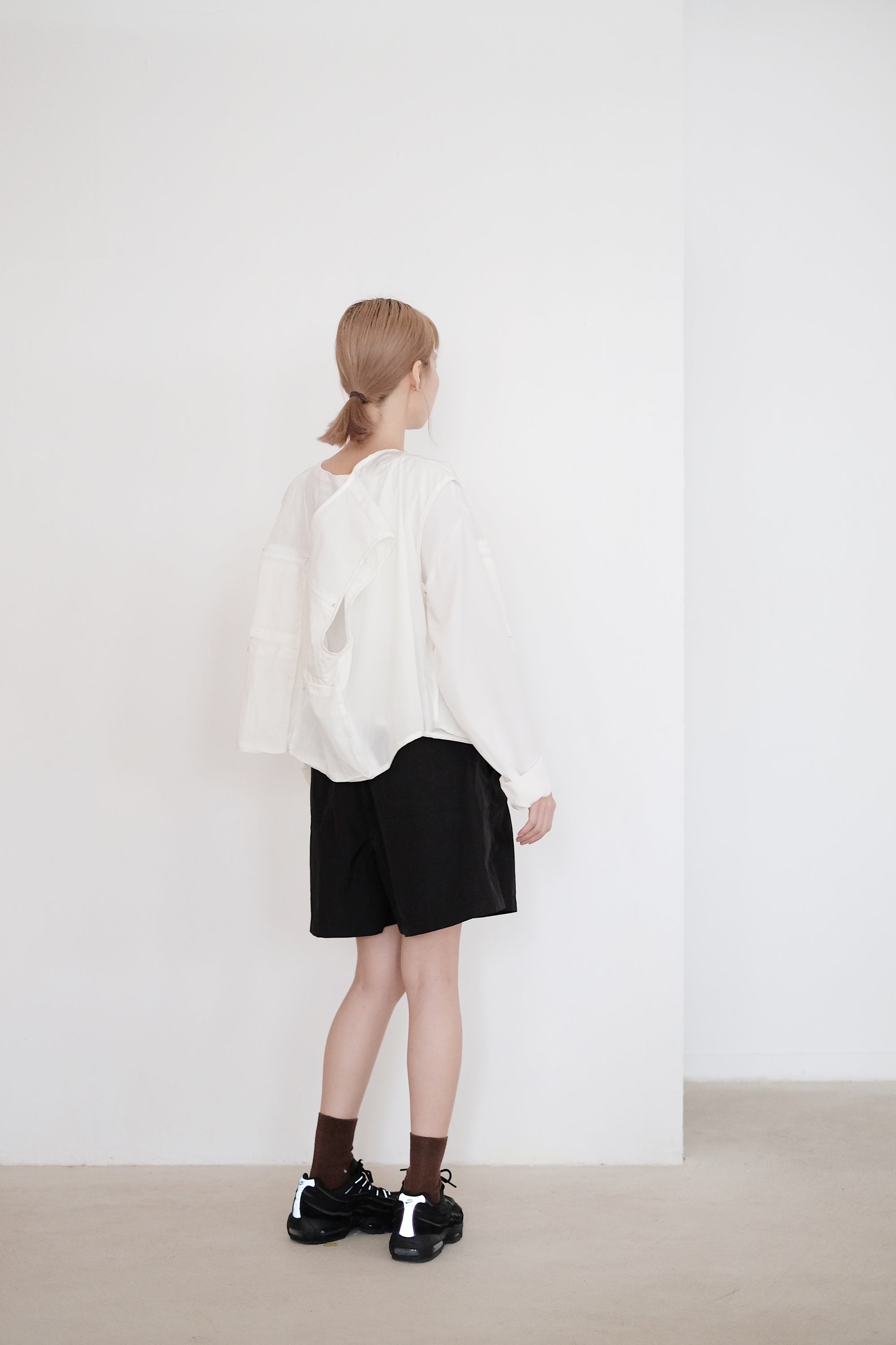 ROWAN VEST (WHITE) | 白色口袋設計馬甲