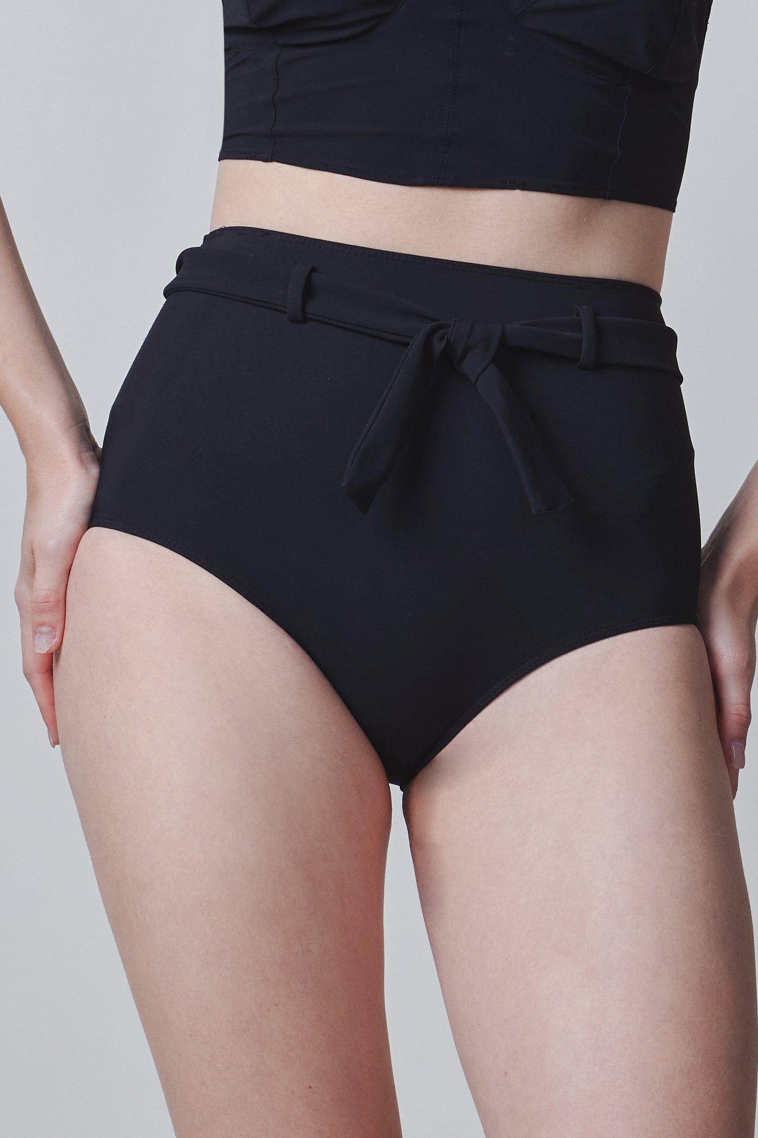 VOYAGY N2 HIGH WAIST BOTTOM