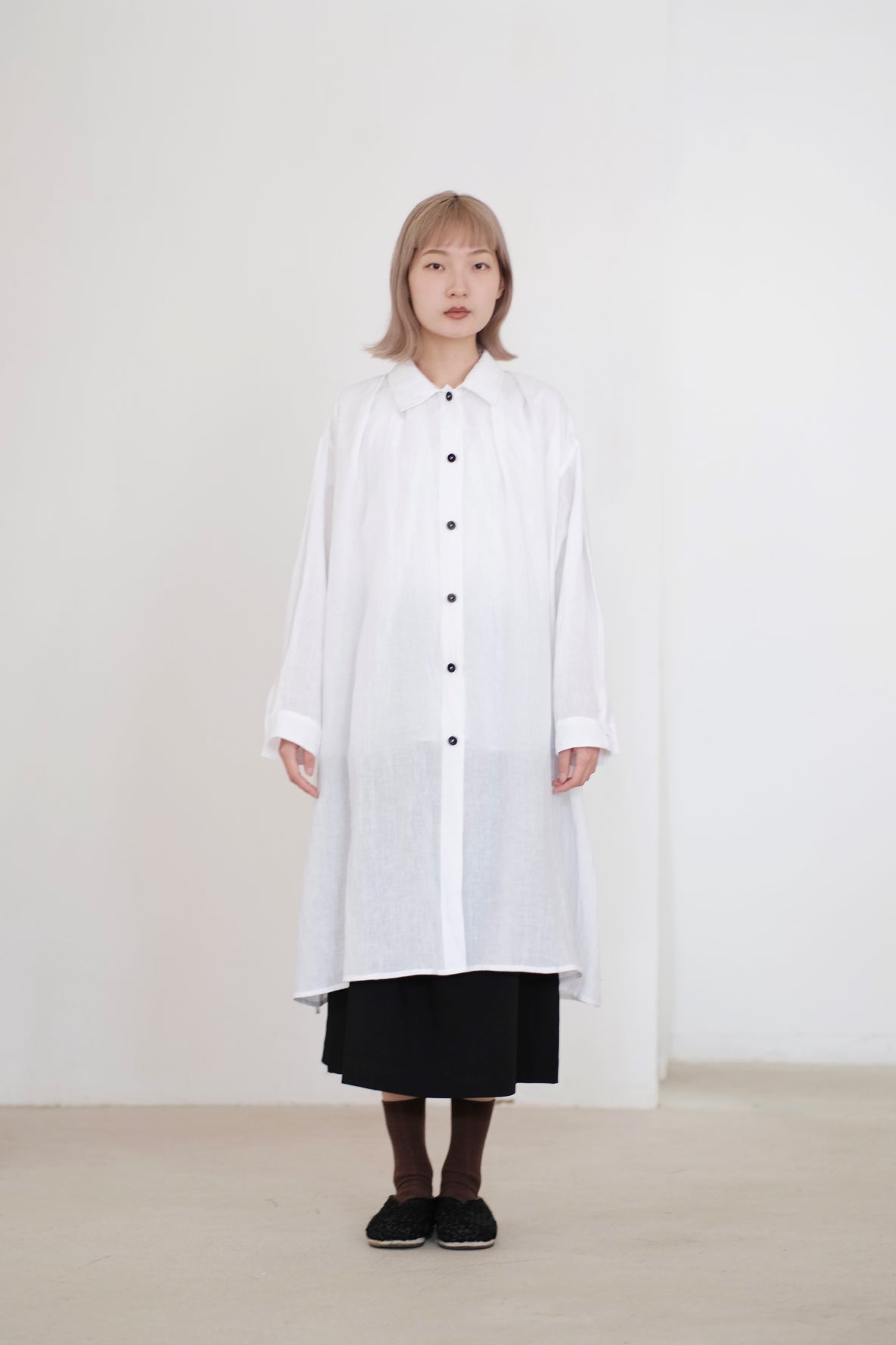 WRENNY LONG SHIRT DRESS (WHITE)