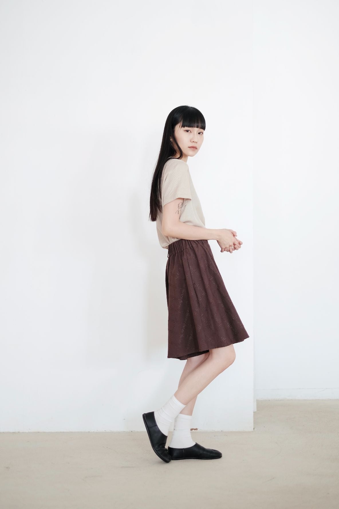 RITA TEE (BEIGE)