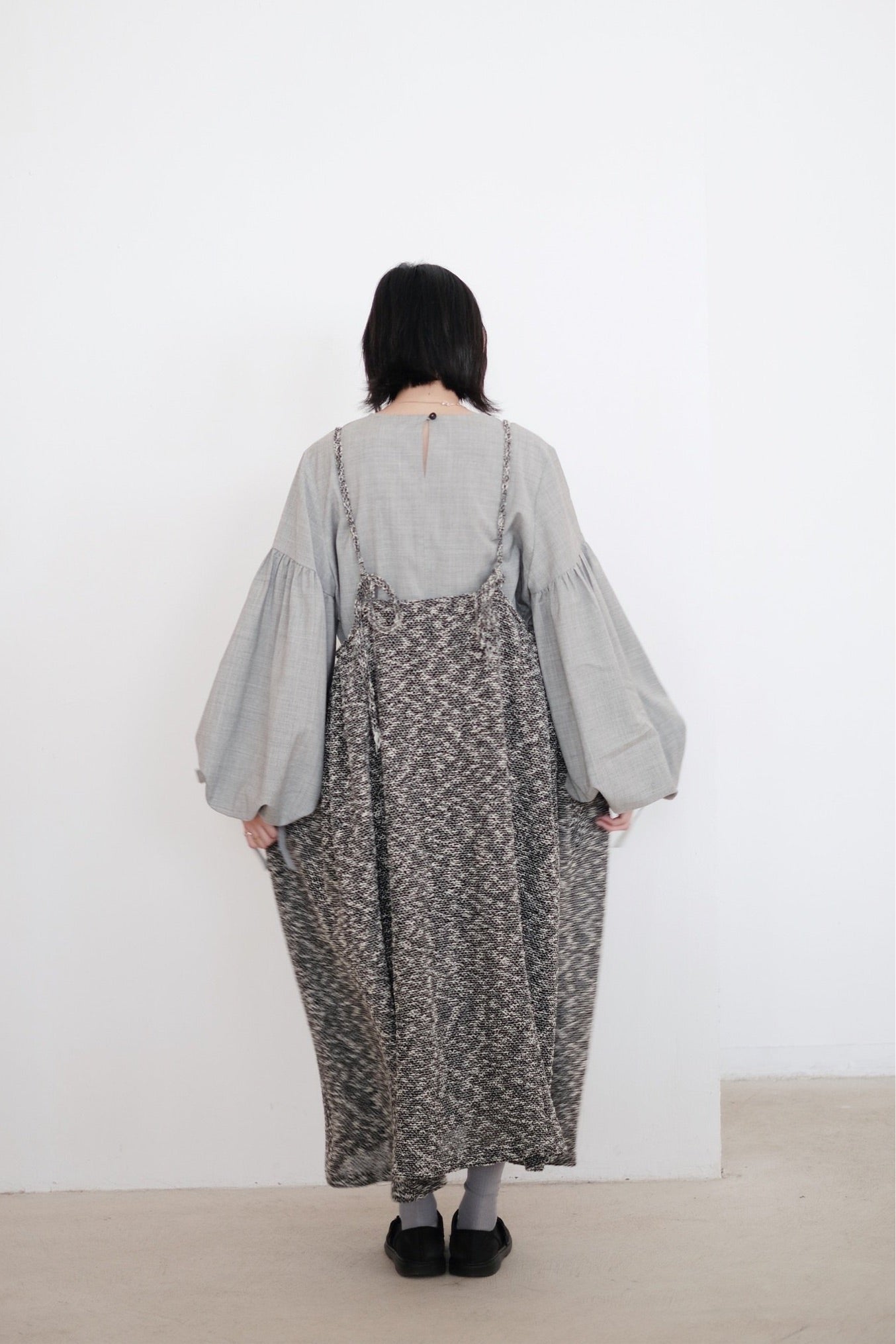 JONA IN WOOL (GREY)