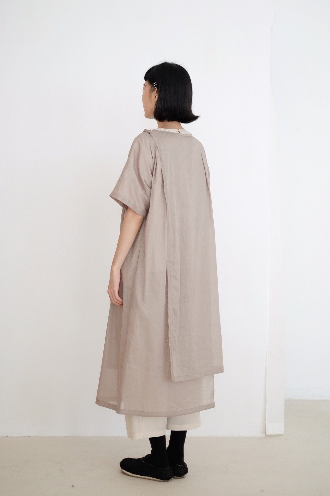 DREAMSCAPER DRESS (WARM GREY)