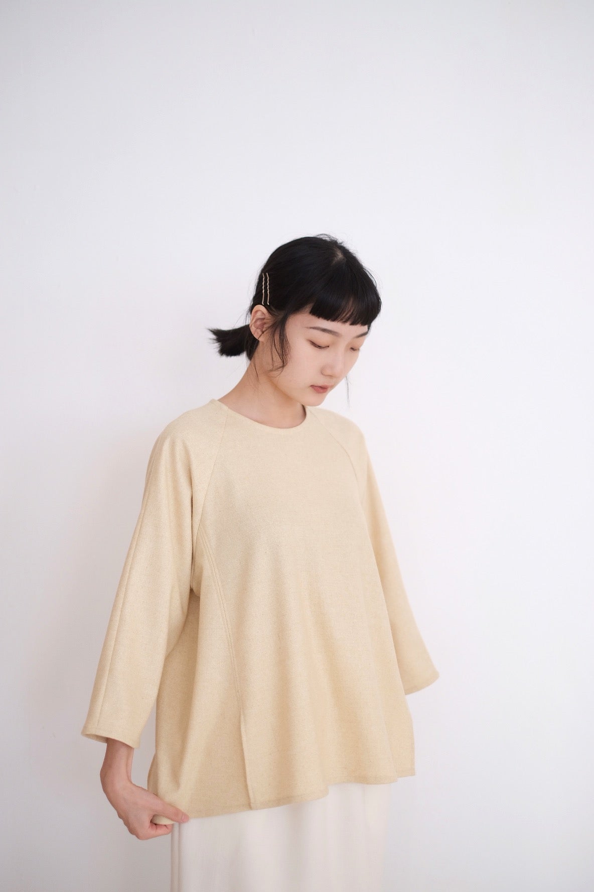 KOU's TOP IN LIGHT YELLOW