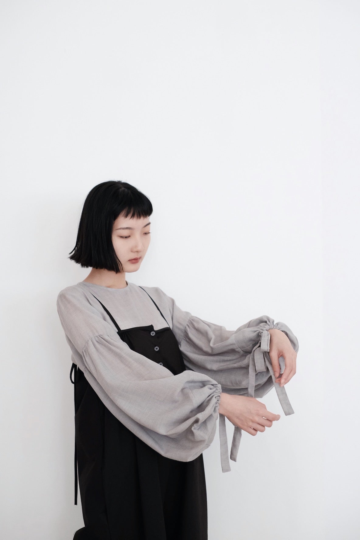 JONA BLOUSE IN GREY