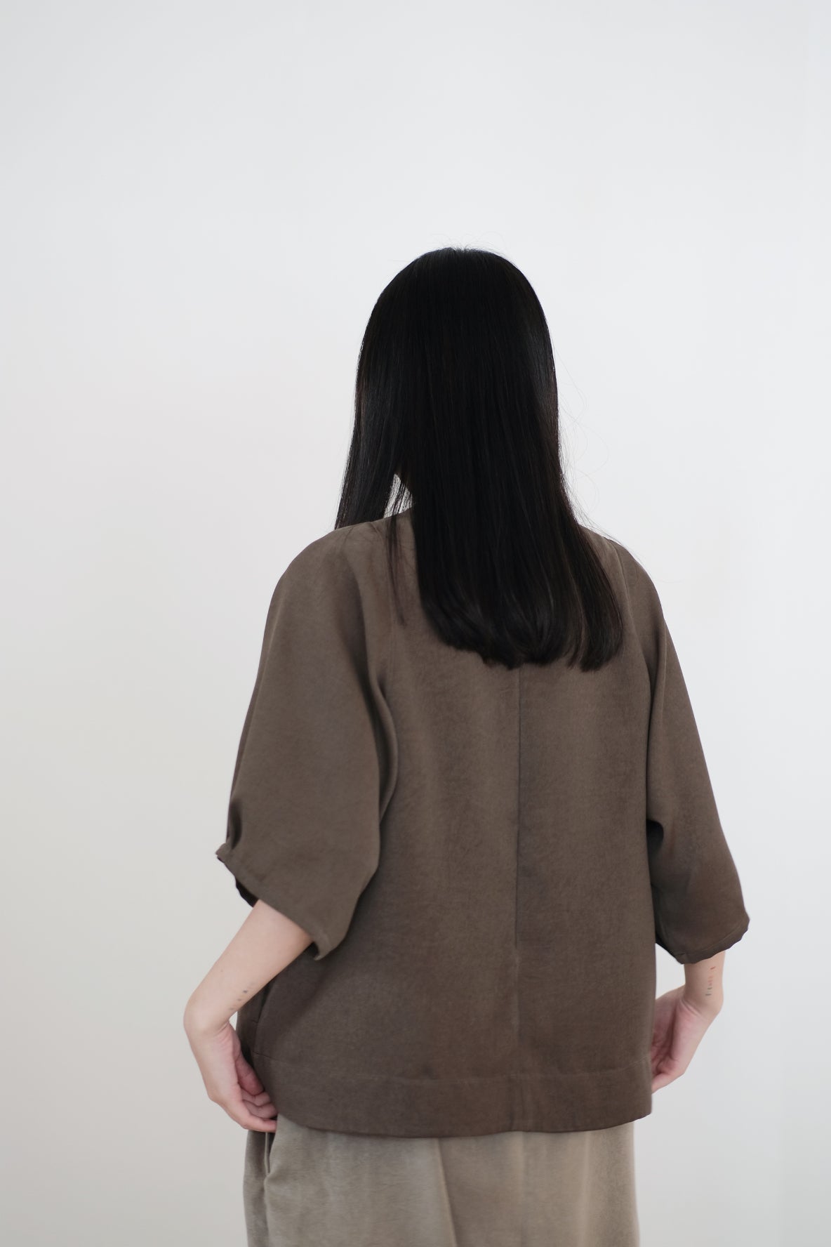 EICHI BLOUSE (KHAKI)