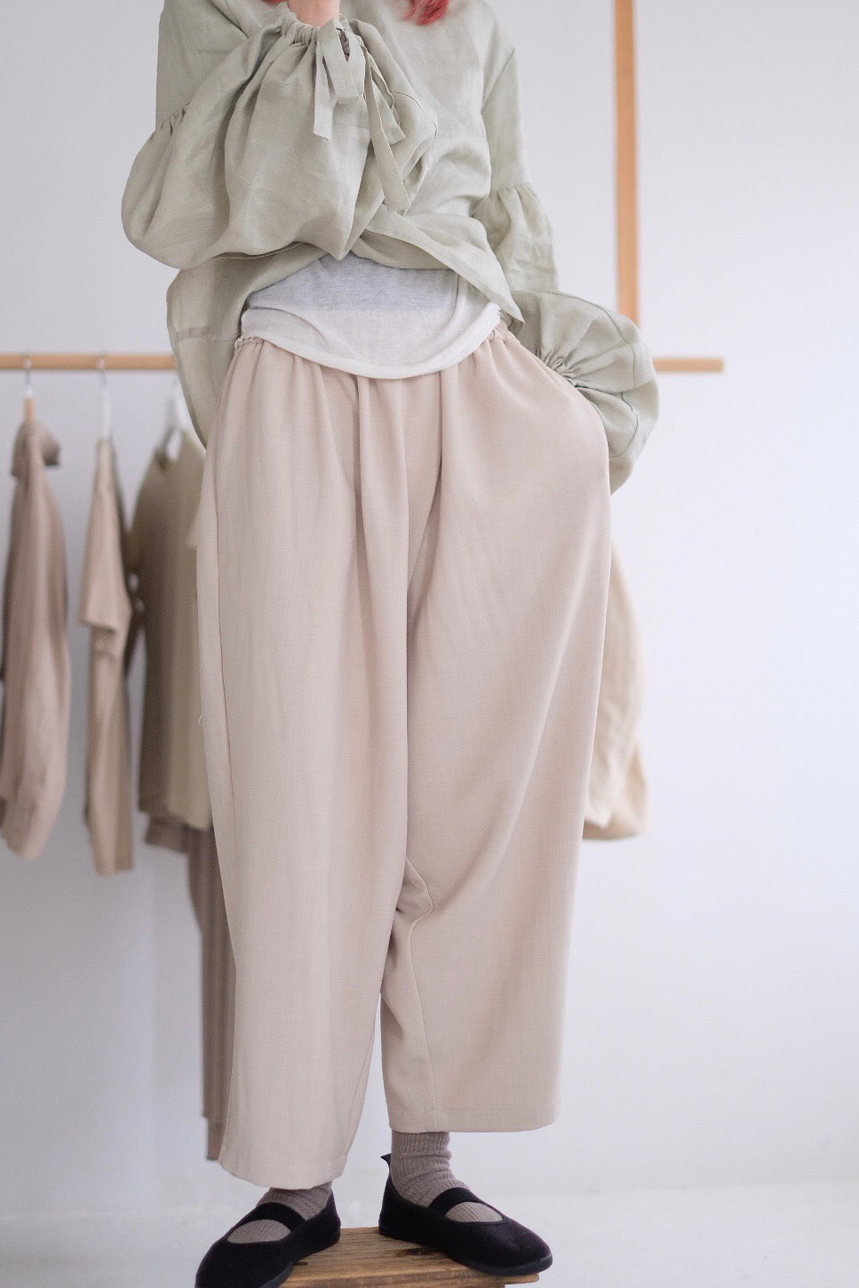 SATIN CROPPED WIDE LEG PANTS