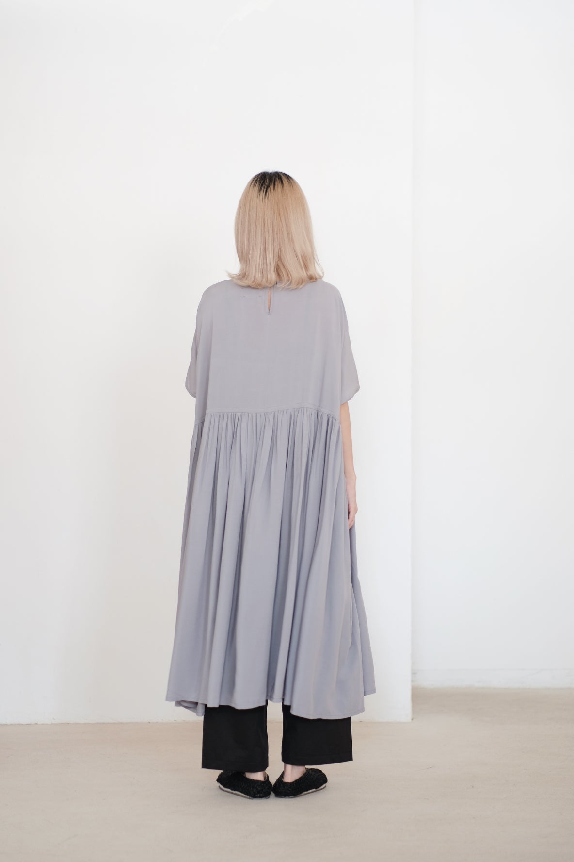 MIA DRESS (LIGHT GREY)