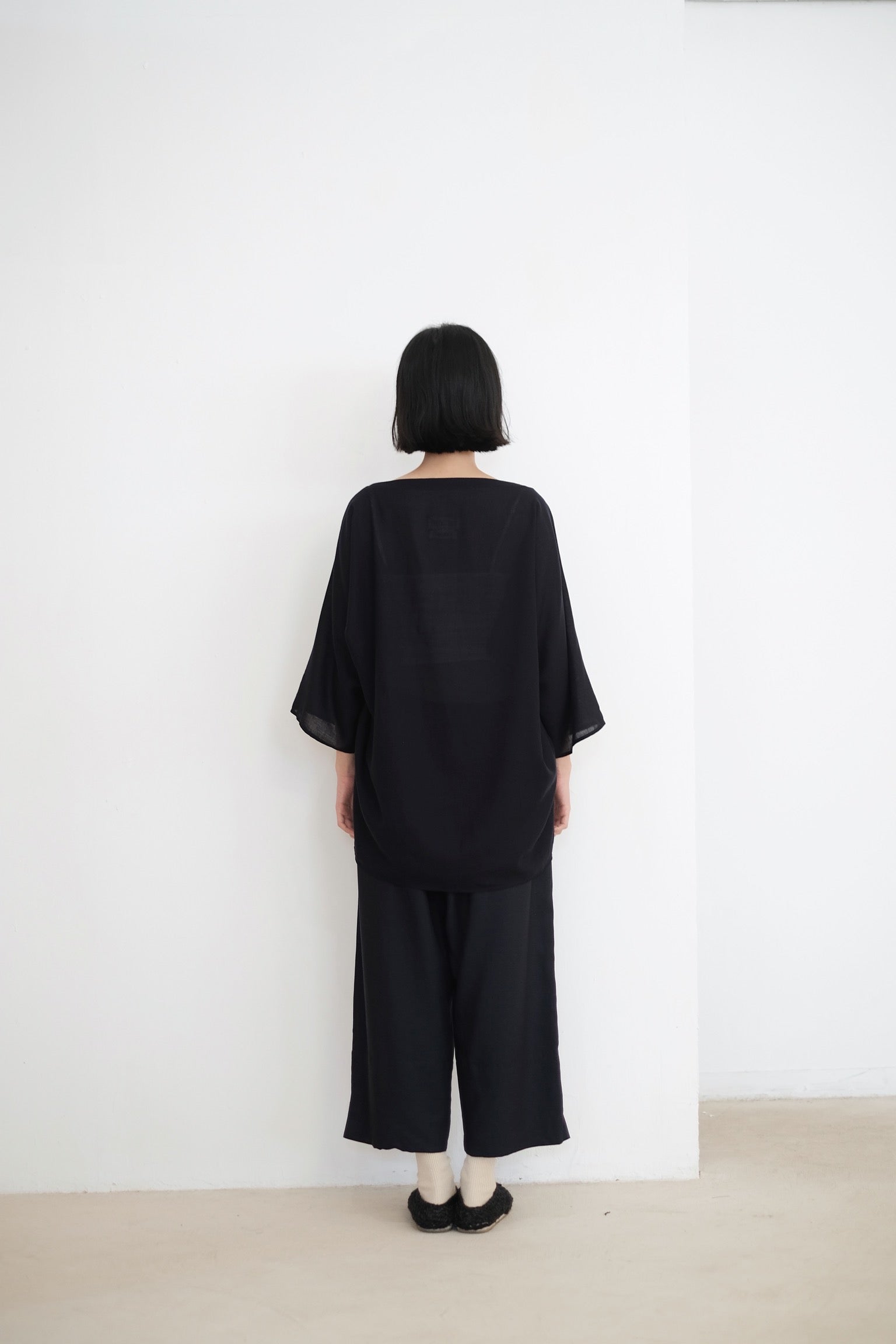 SHIMIZU MIDI TOP (NAVY)(PRE-ORDER)