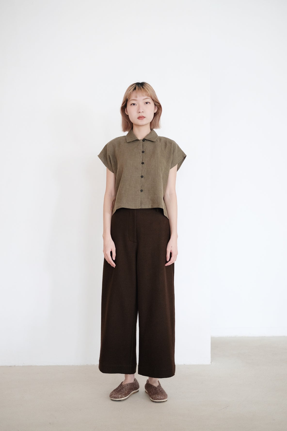 LYRA BOX BLOUSE (OLIVE)