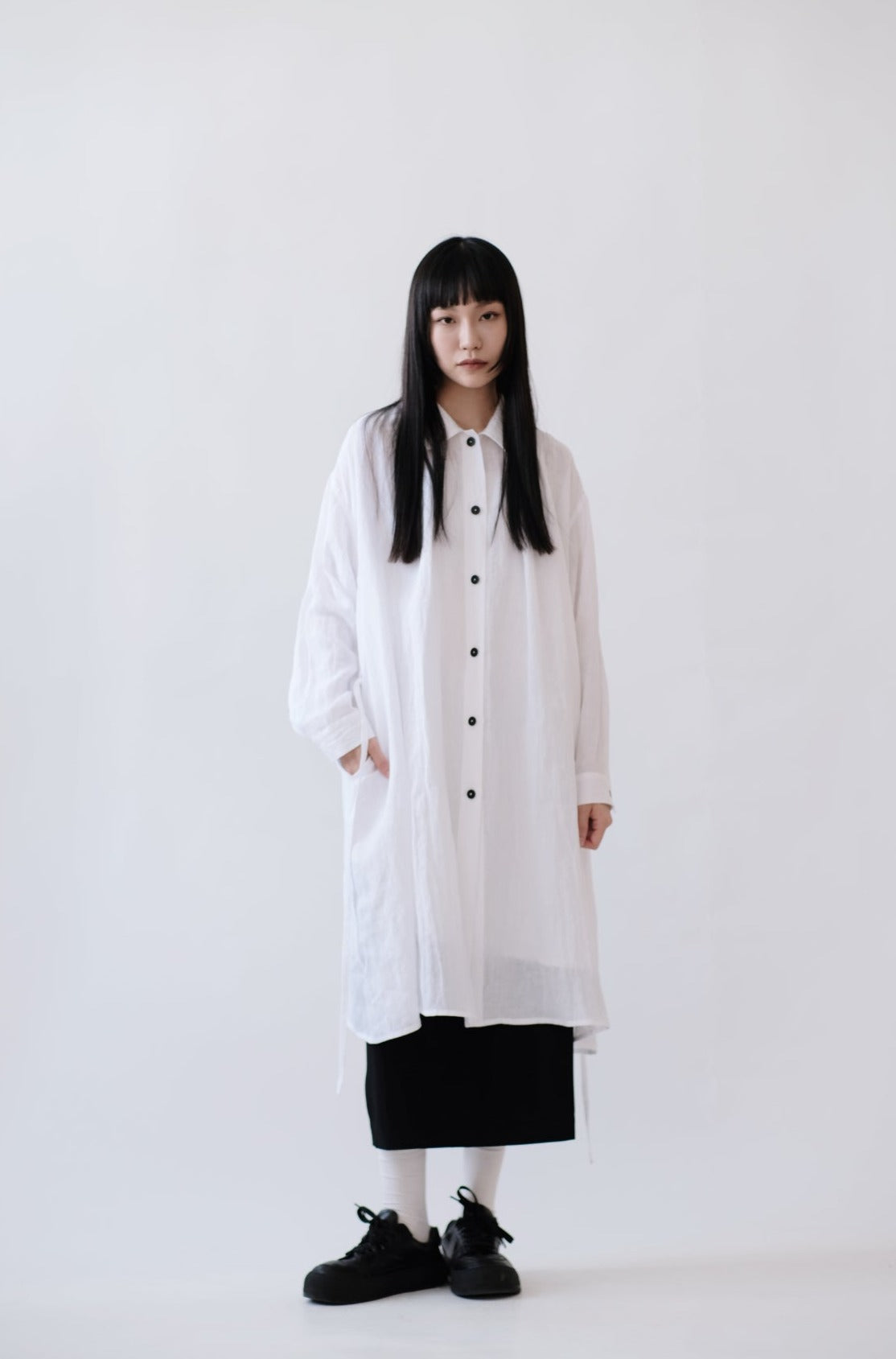 WRENNY LONG SHIRT DRESS (WHITE)