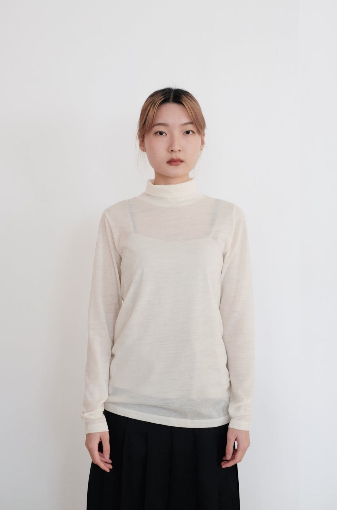 CACHI TURTLENECK TOP (CREAM)