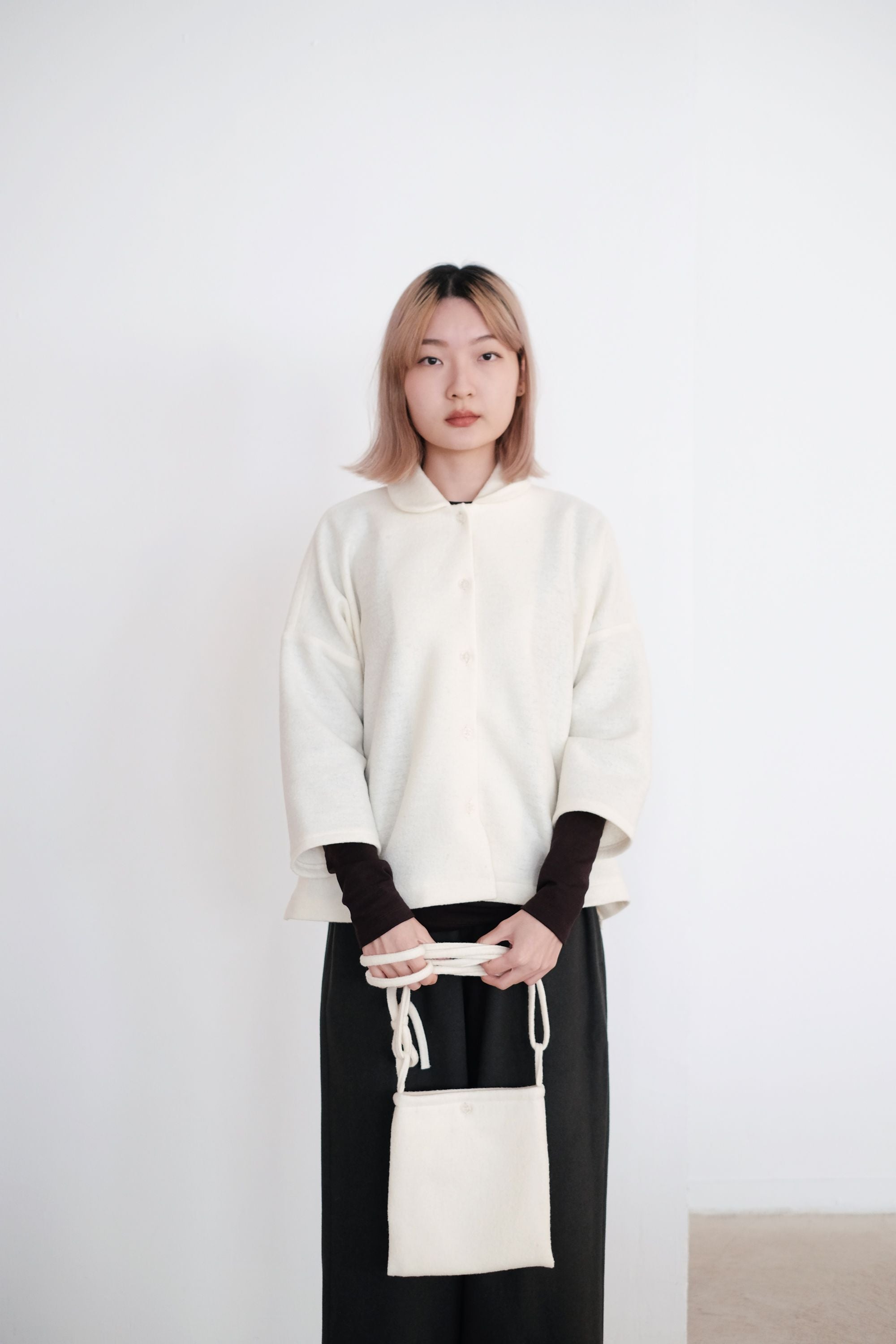 NYLA BOX BLOUSE (CREAM)