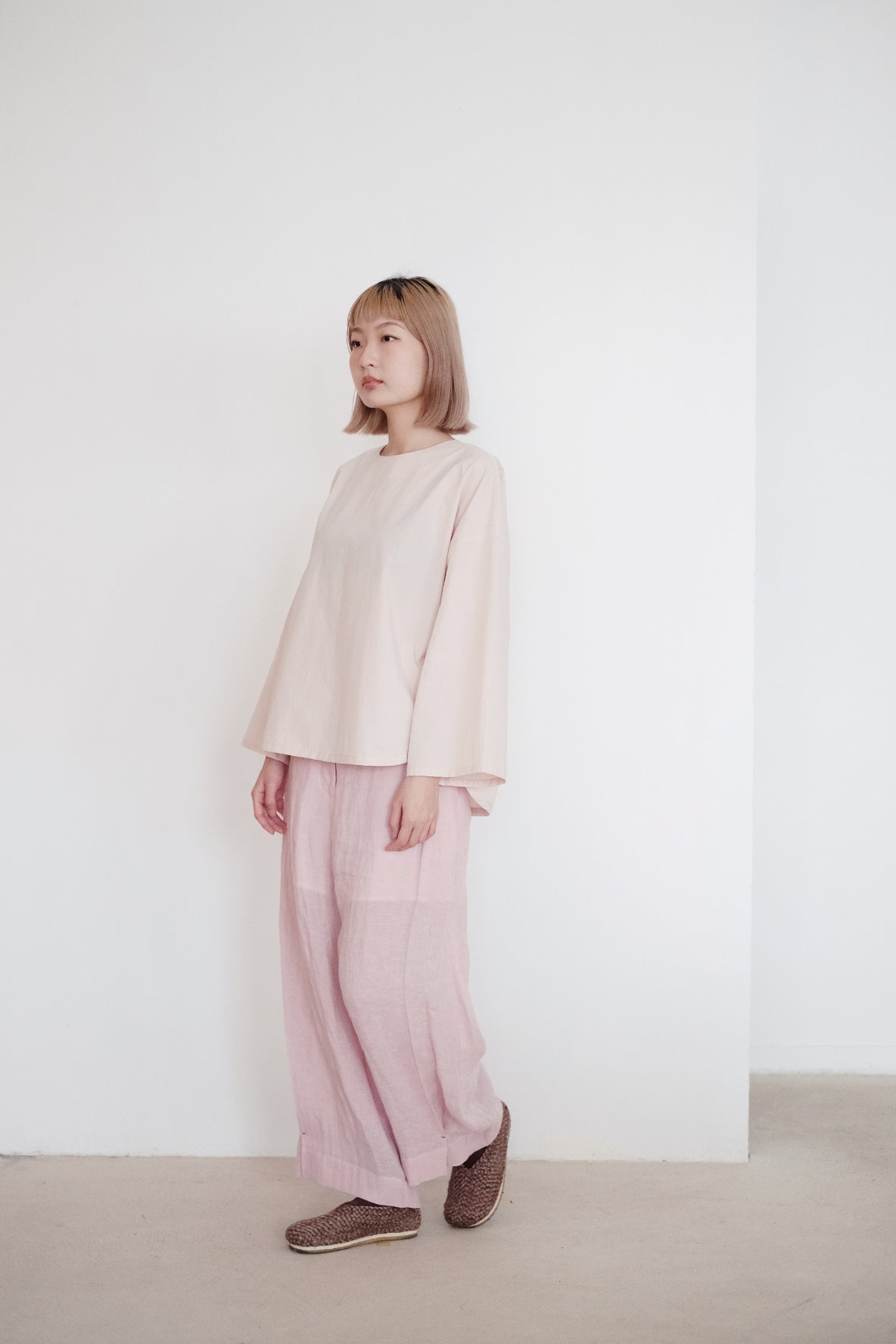 AVERY PANTS (PINK) | 淺粉色摺線長褲 (預售)