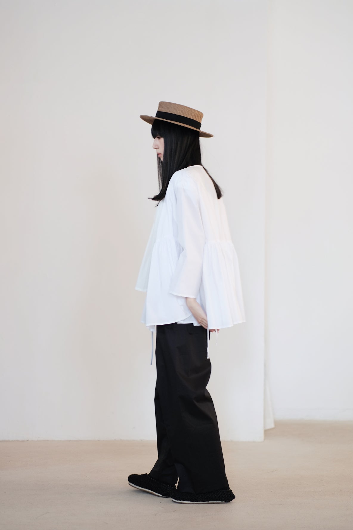 KĒKI LAYER BLOUSES WITH STRAPPING (WHITE)