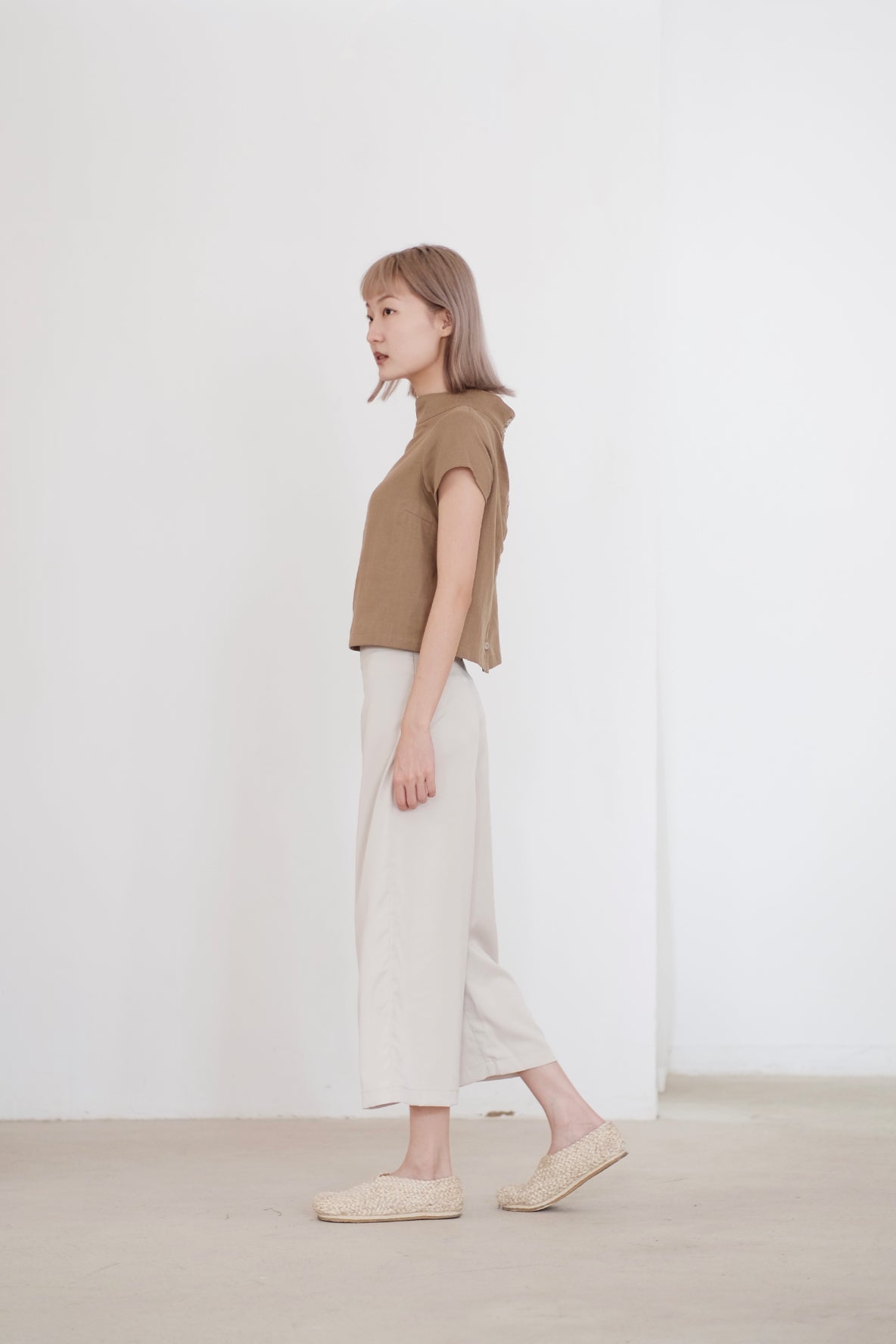 SILLIAN TROUSERS (BEIGE)