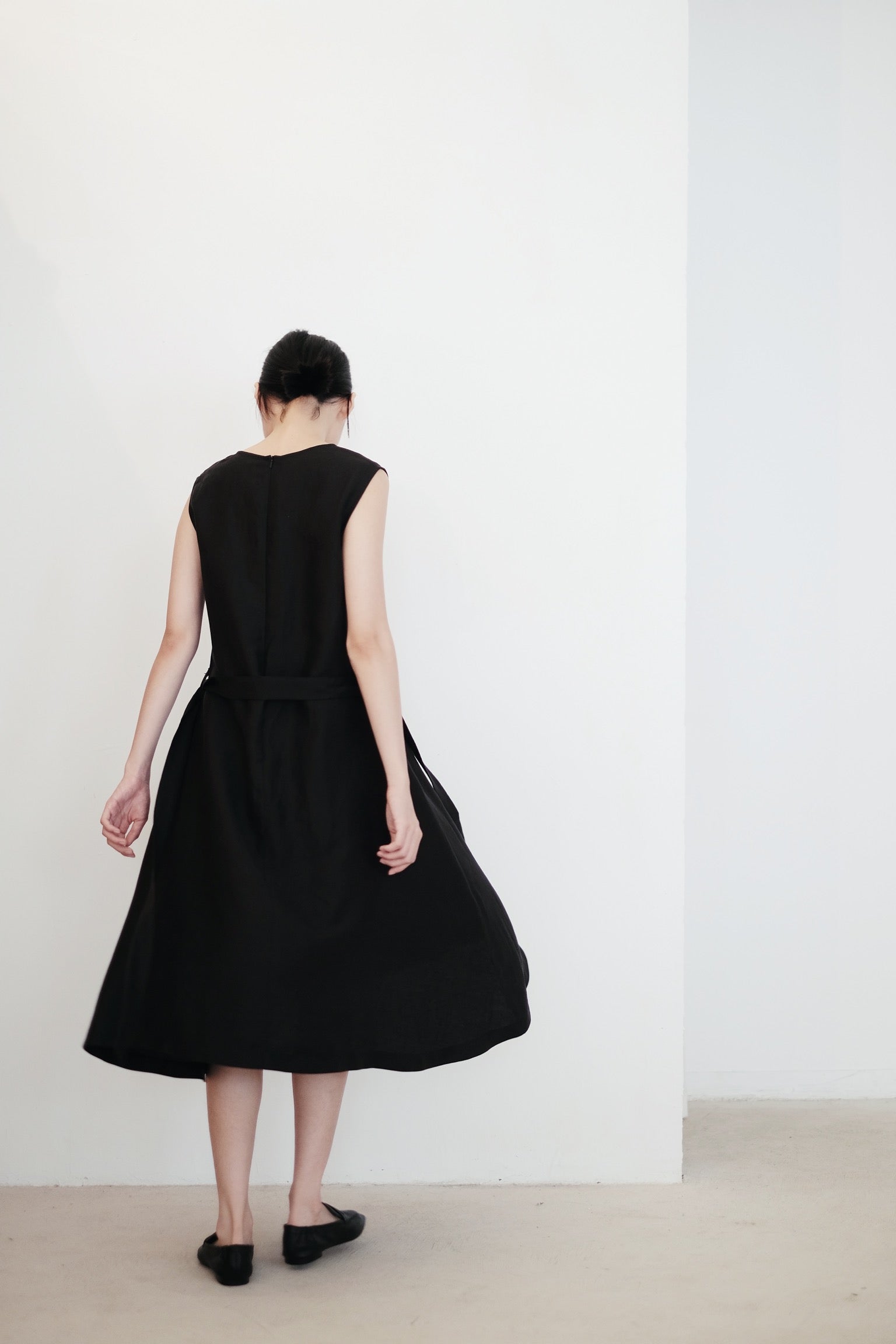 THE MOON RIVER SKIRT WITH WAIST BAND