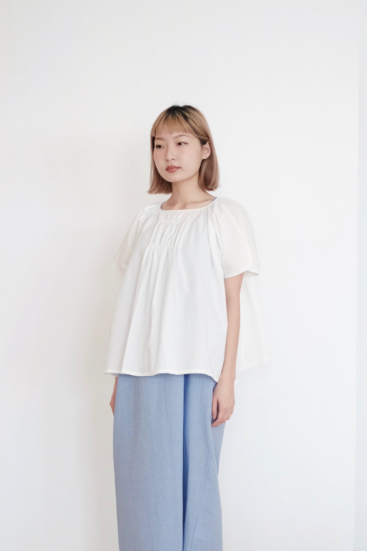 PAIGE GATHERED BLOUSE (WHITE)