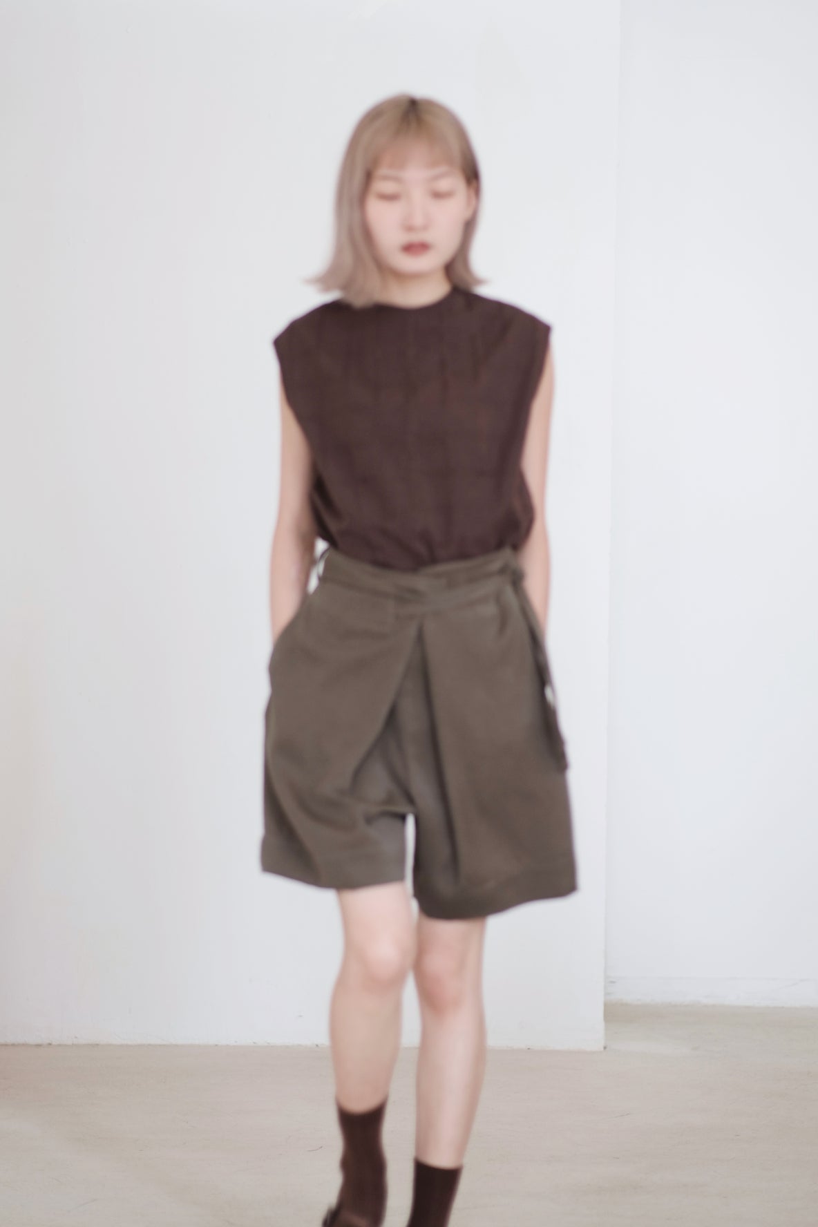 GARNET SHORTS (OLIVE)