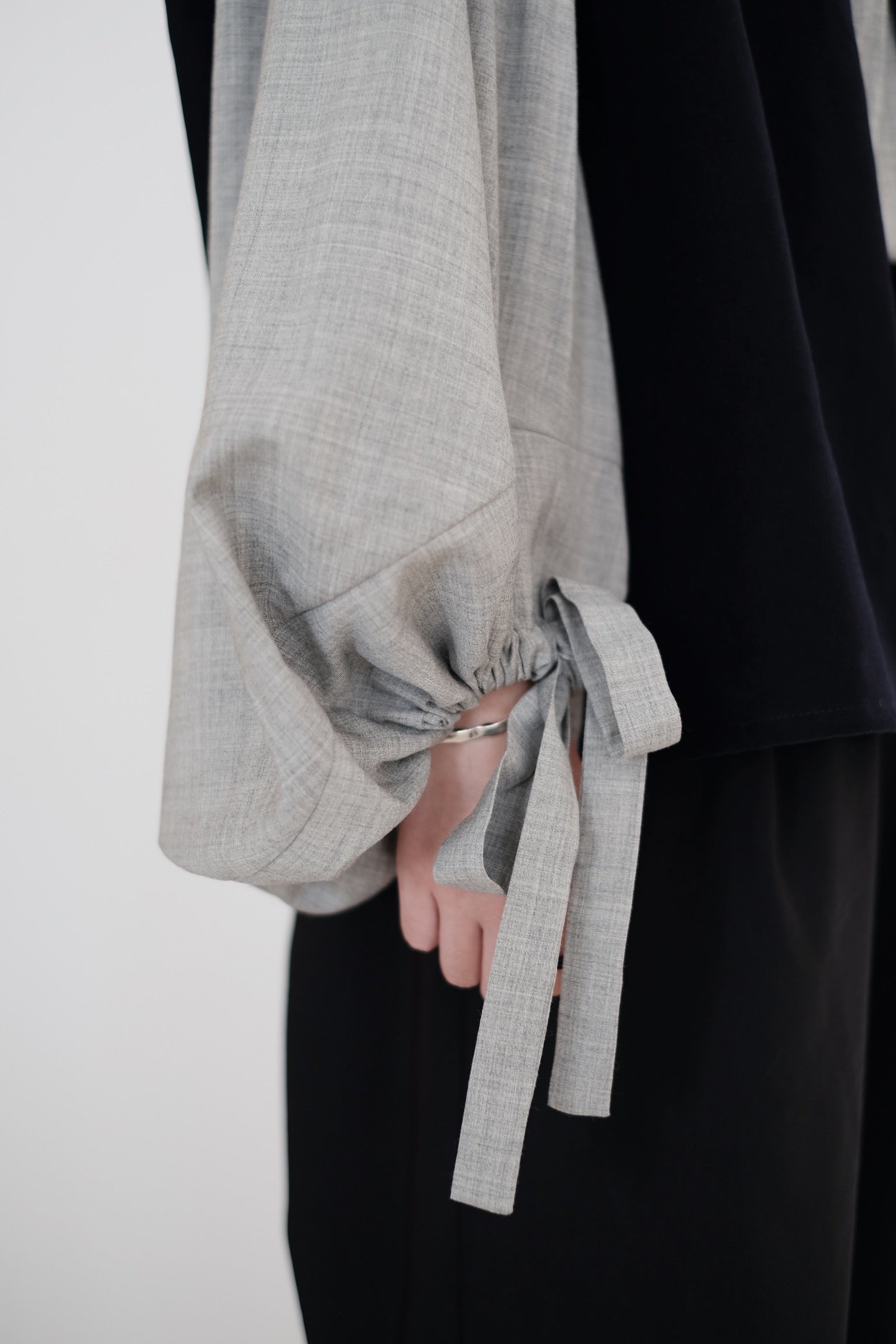 JONA IN WOOL (GREY)