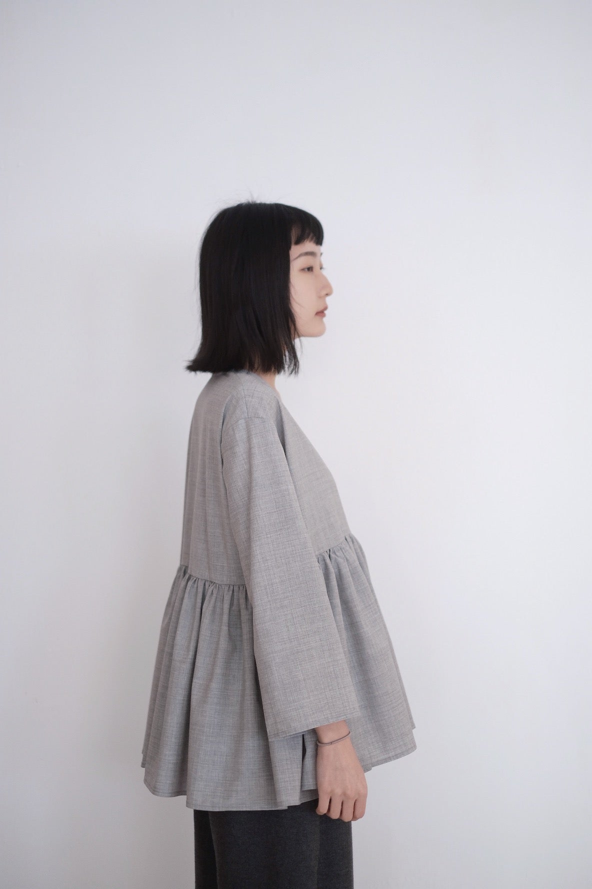 KĒKI LAYER BLOUSES IN GREY