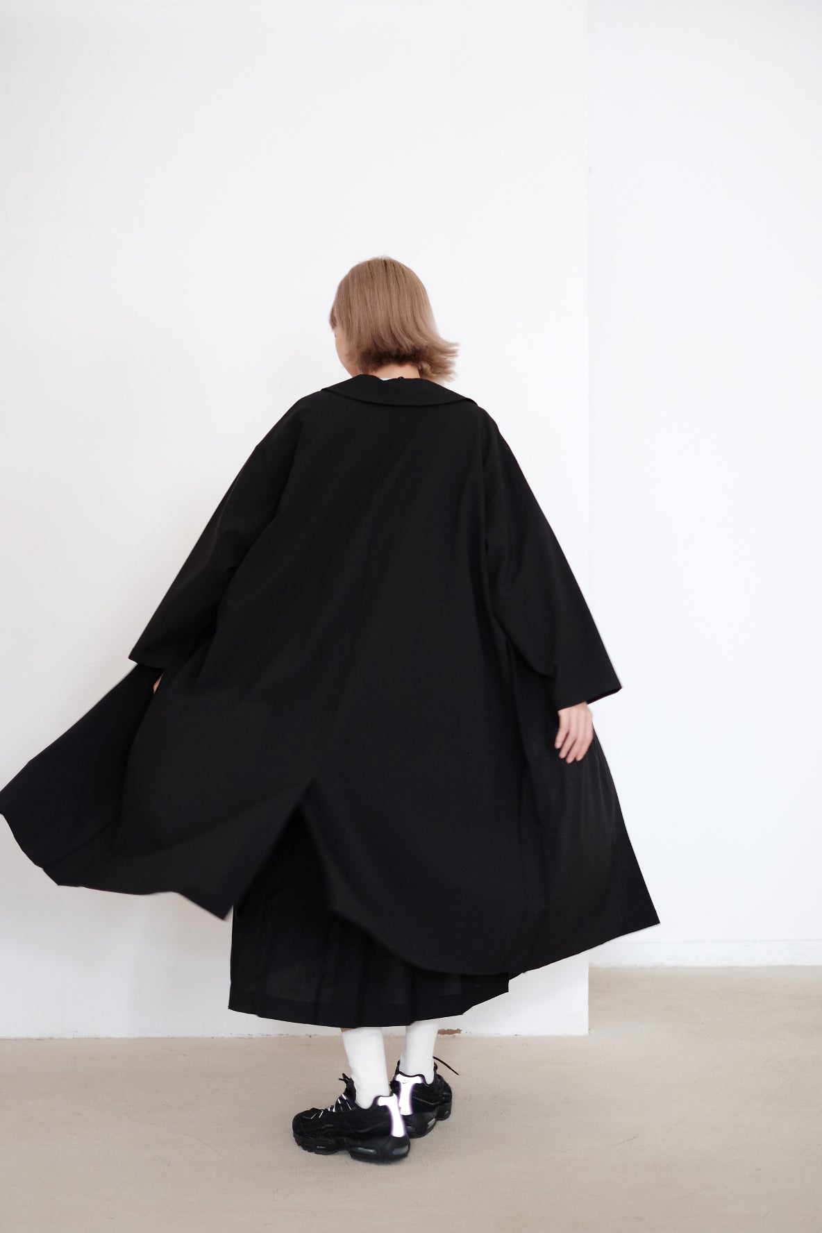 ELOWEN LONG COAT (BLACK)