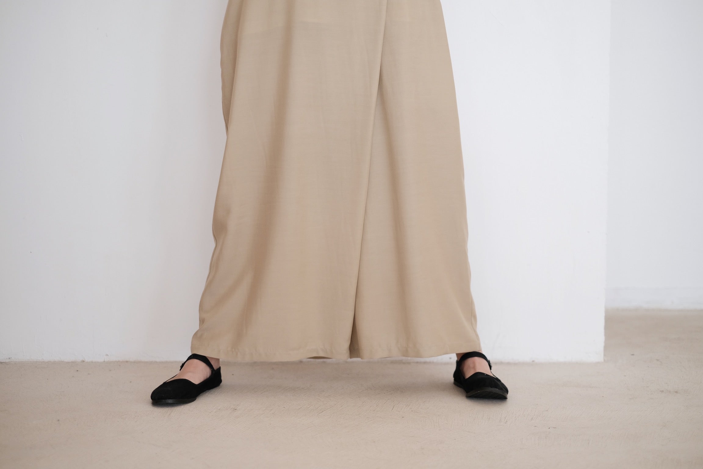 MINA JUMPSUIT (BEIGE)