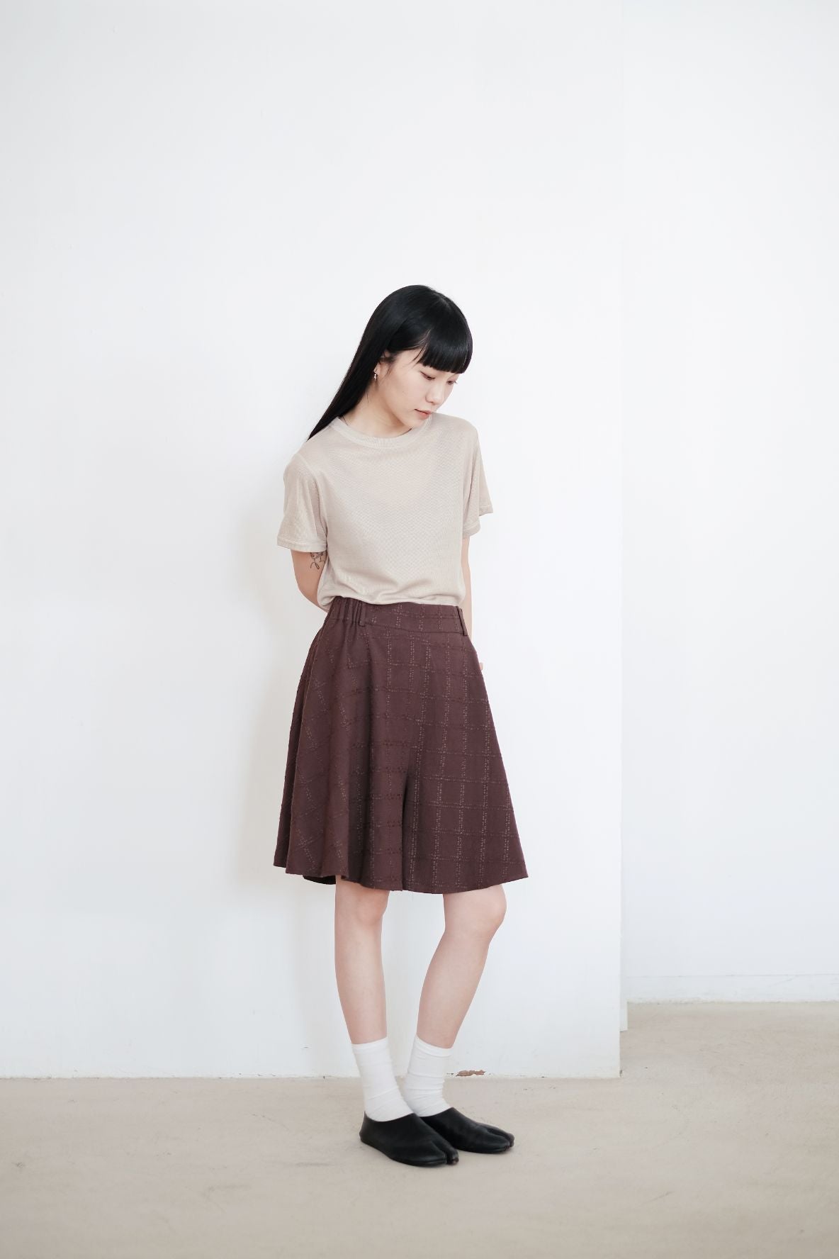 RITA TEE (BEIGE)