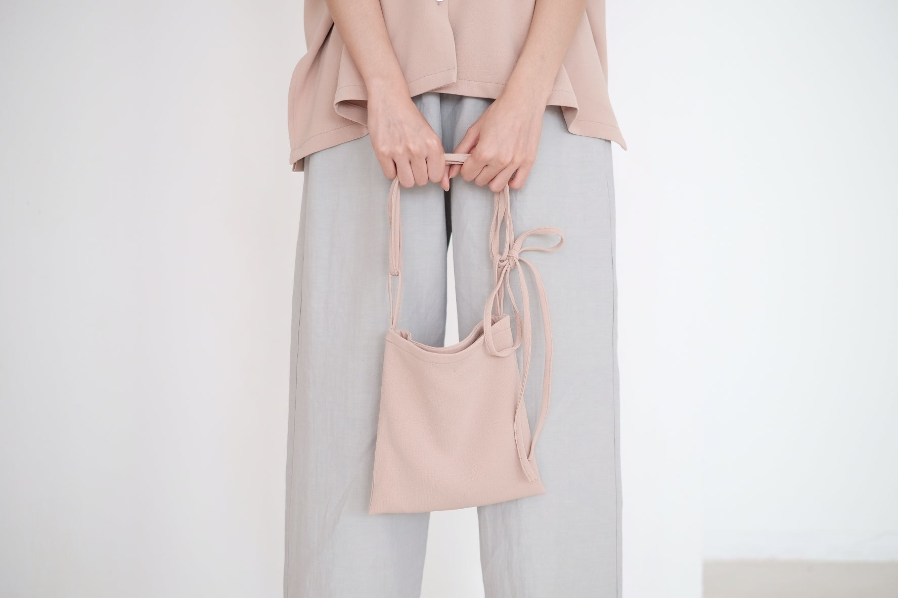 LAYLA BOX BLOUSE (NUDE PINK)