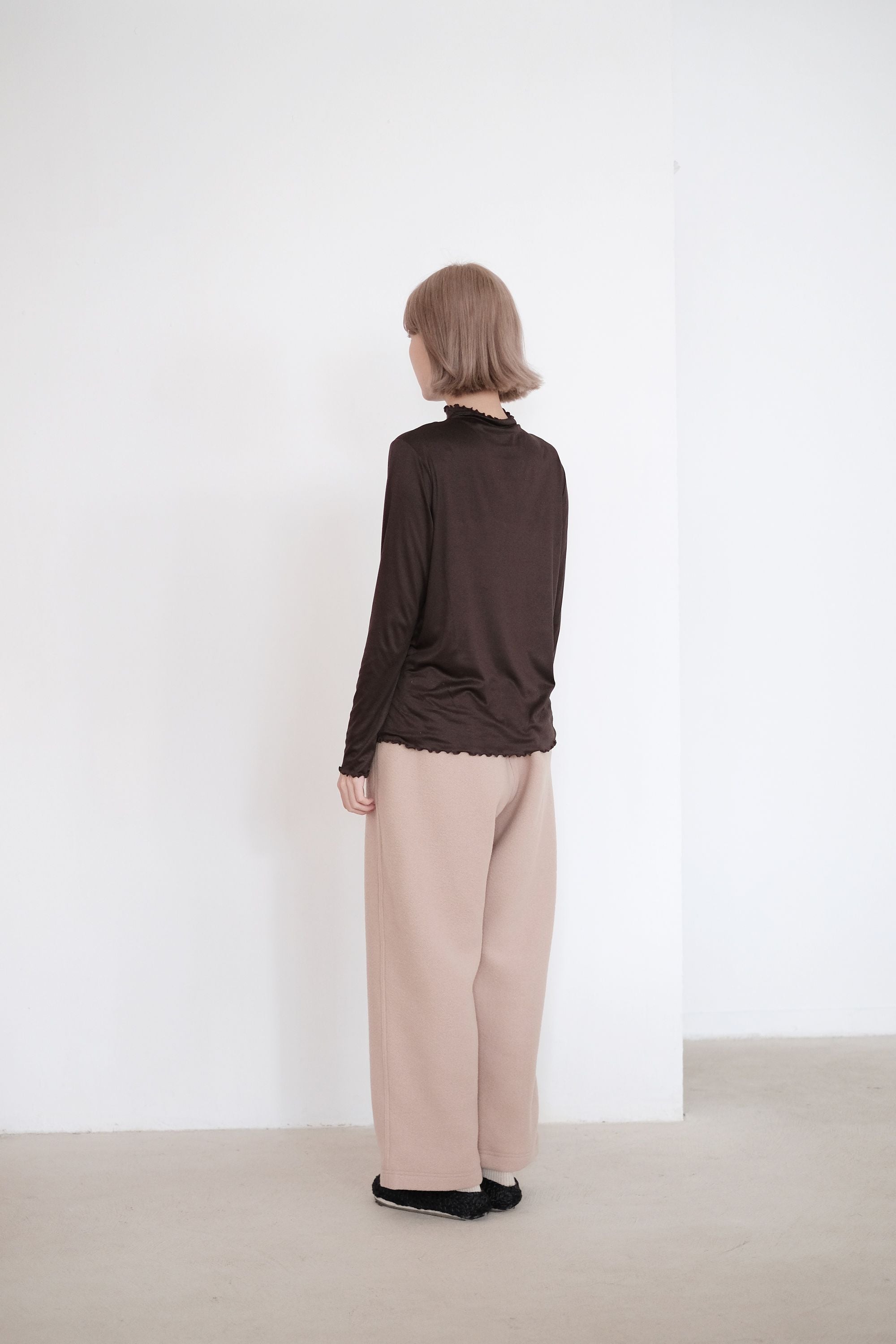 ERMIN STAND-UP COLLAR INNER TOP IN MODAL (BROWN)