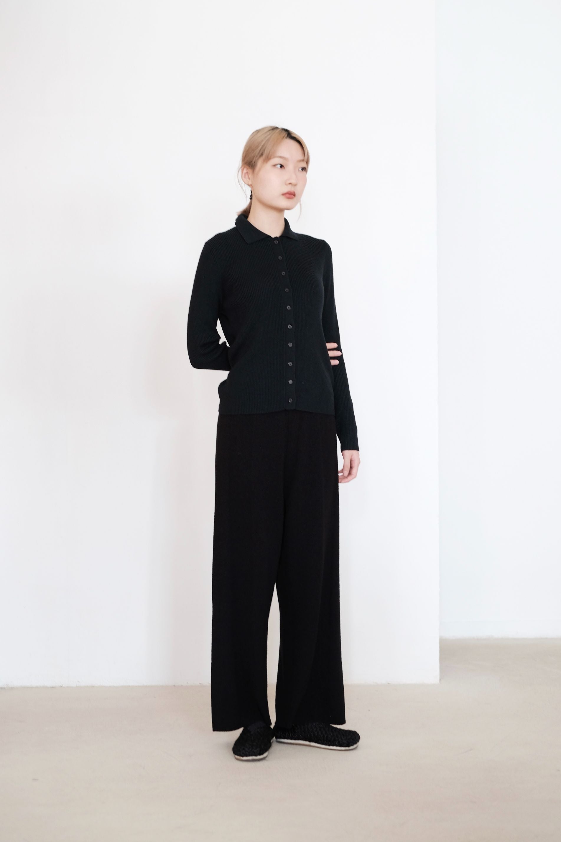 FLURINA KNIT PANTS (BLACK)