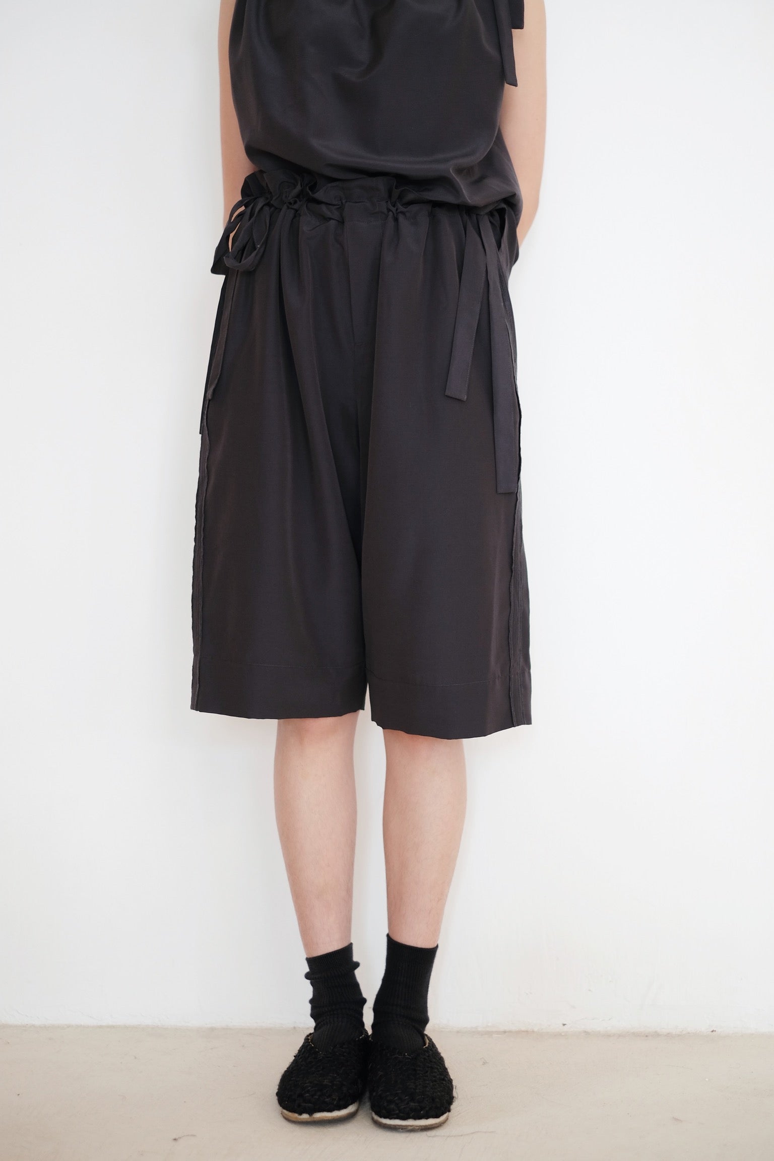 FUSAKO SHORTS (GREY)