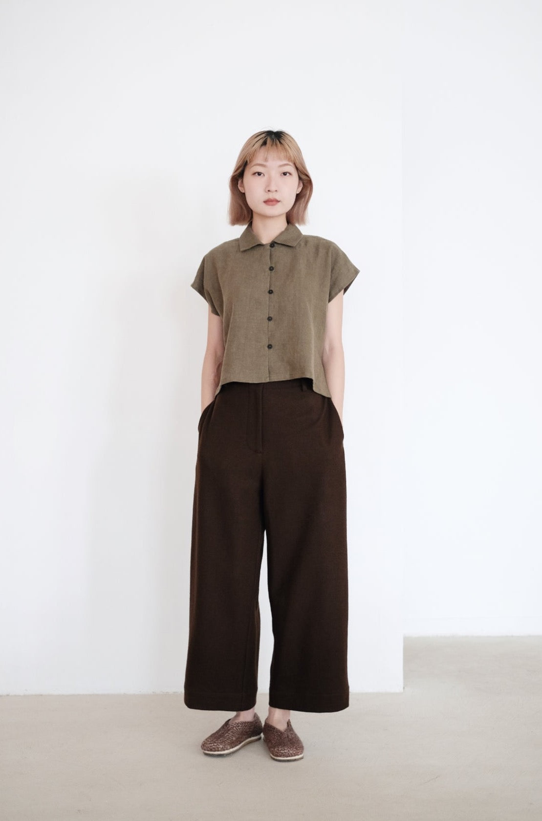 LYRA BOX BLOUSE (OLIVE)