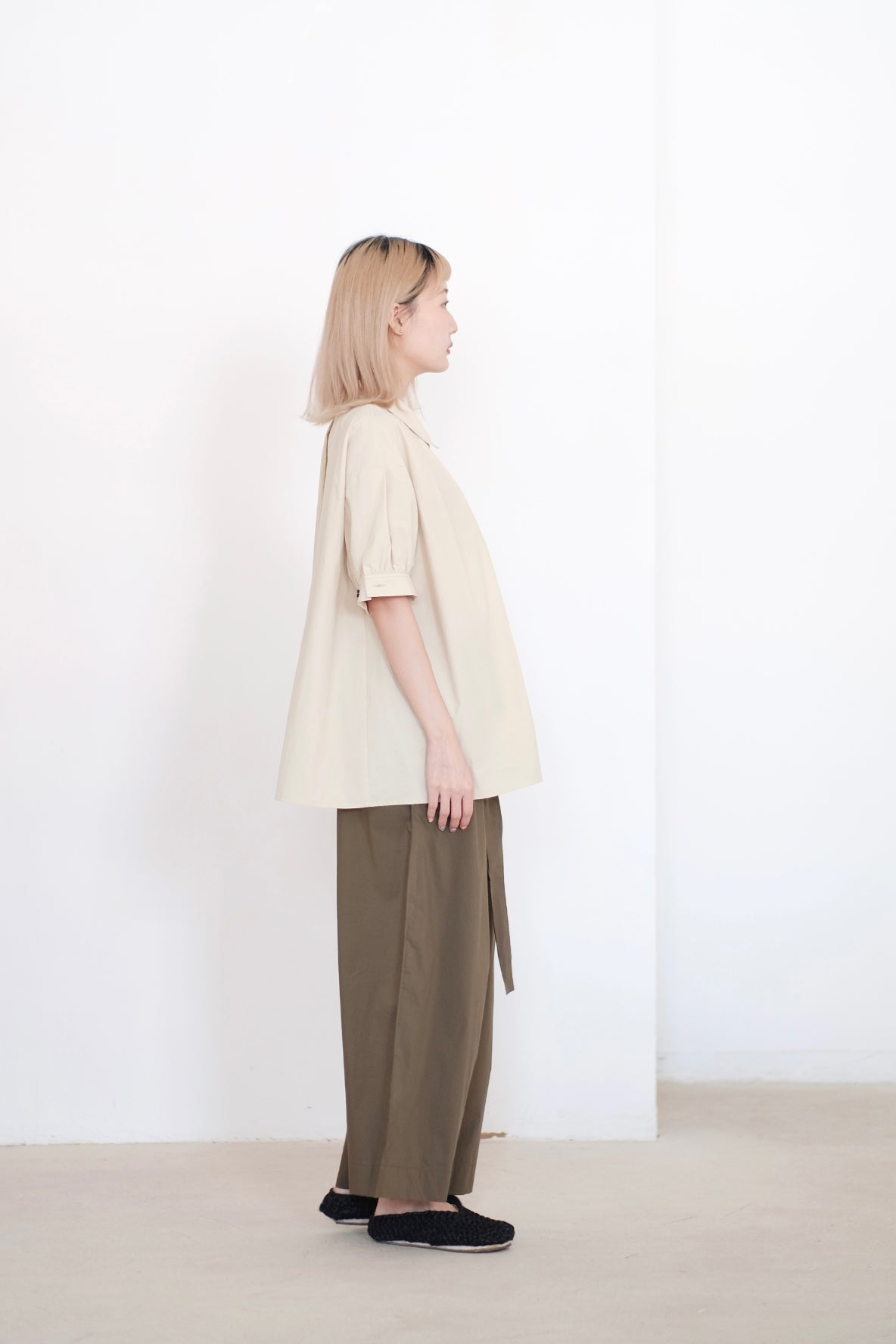 WREN IN SHORT SLEEVES (BEIGE)