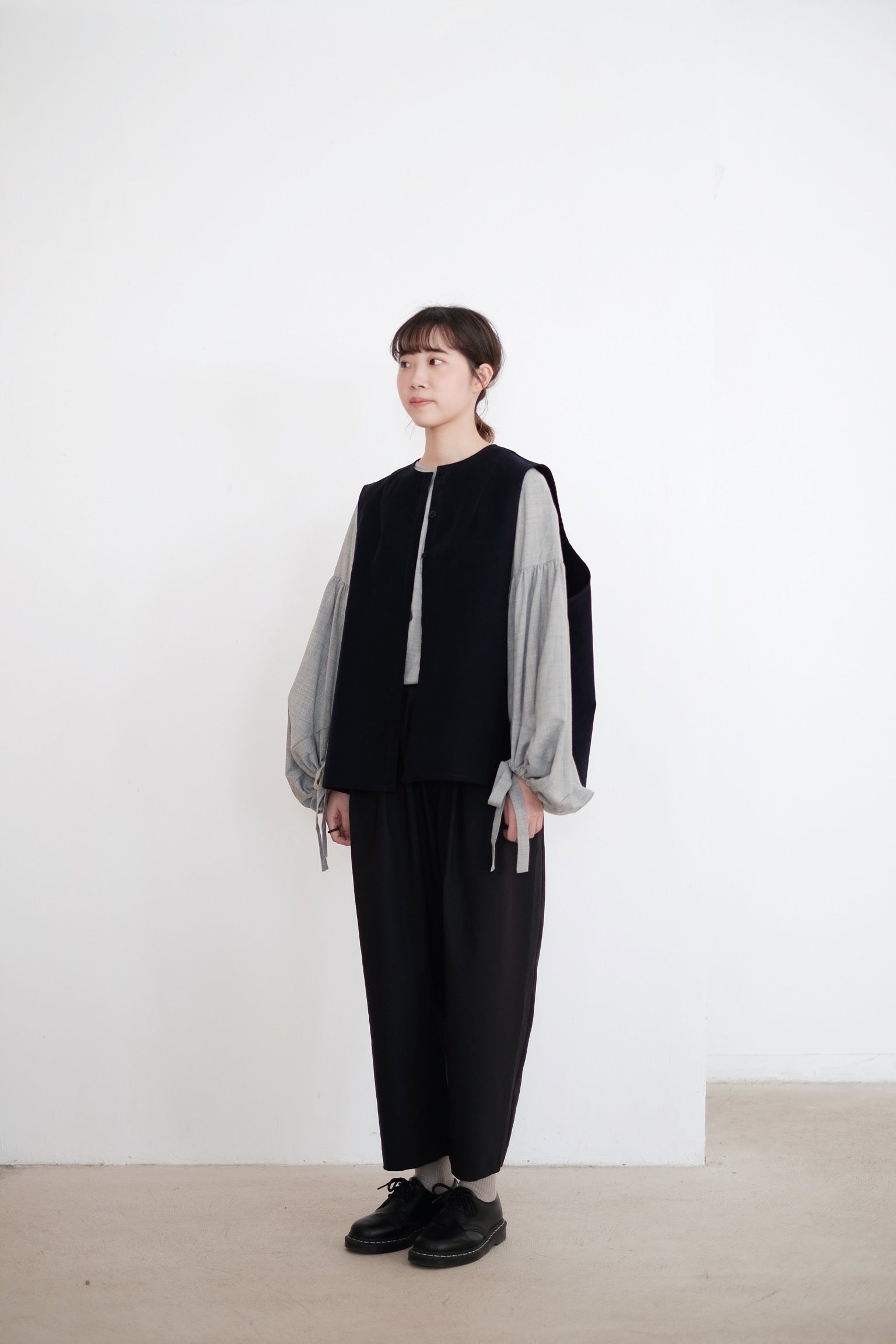 JONA IN WOOL (GREY)