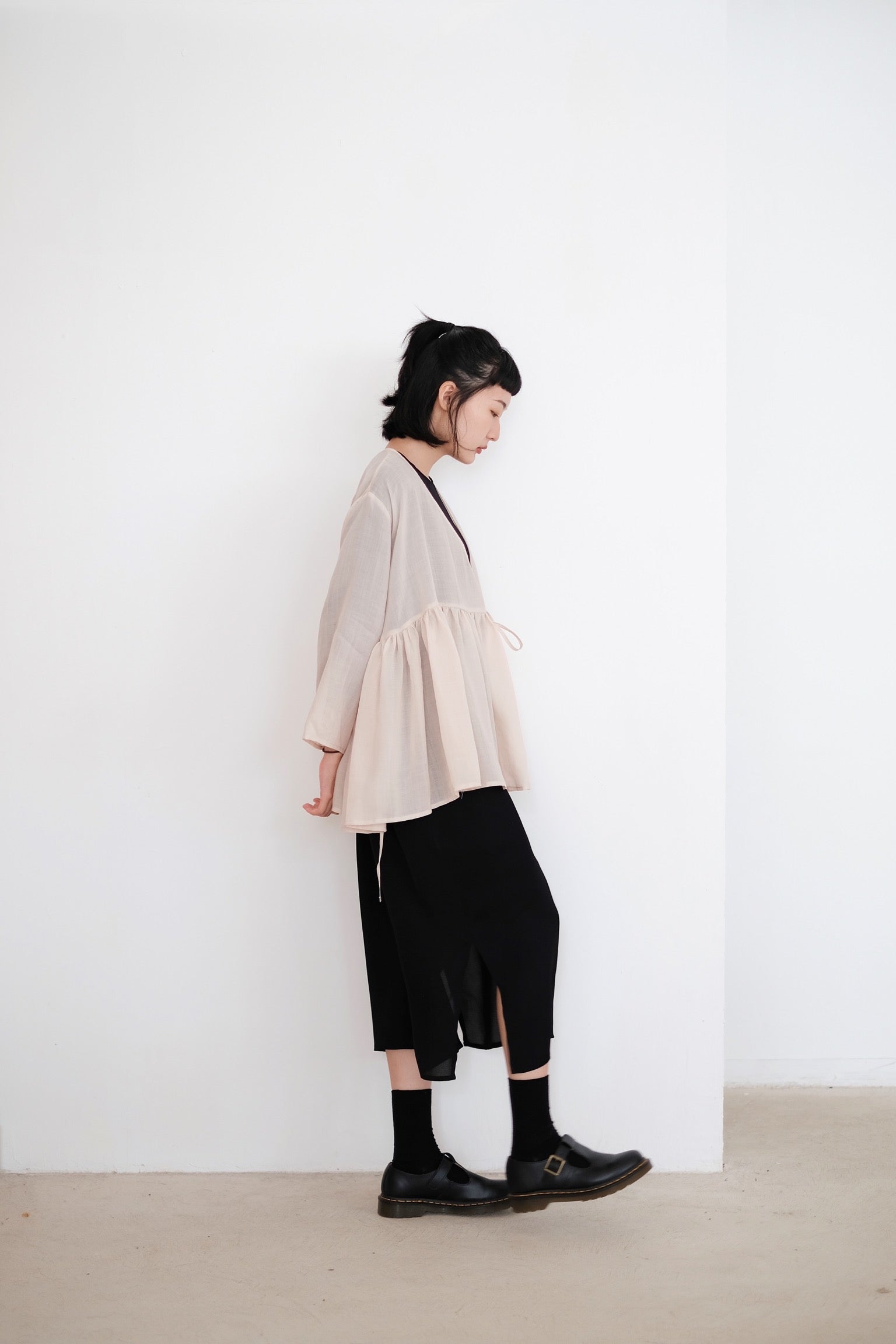 KĒKI LAYER BLOUSES WITH STRAPPING (PEARL)