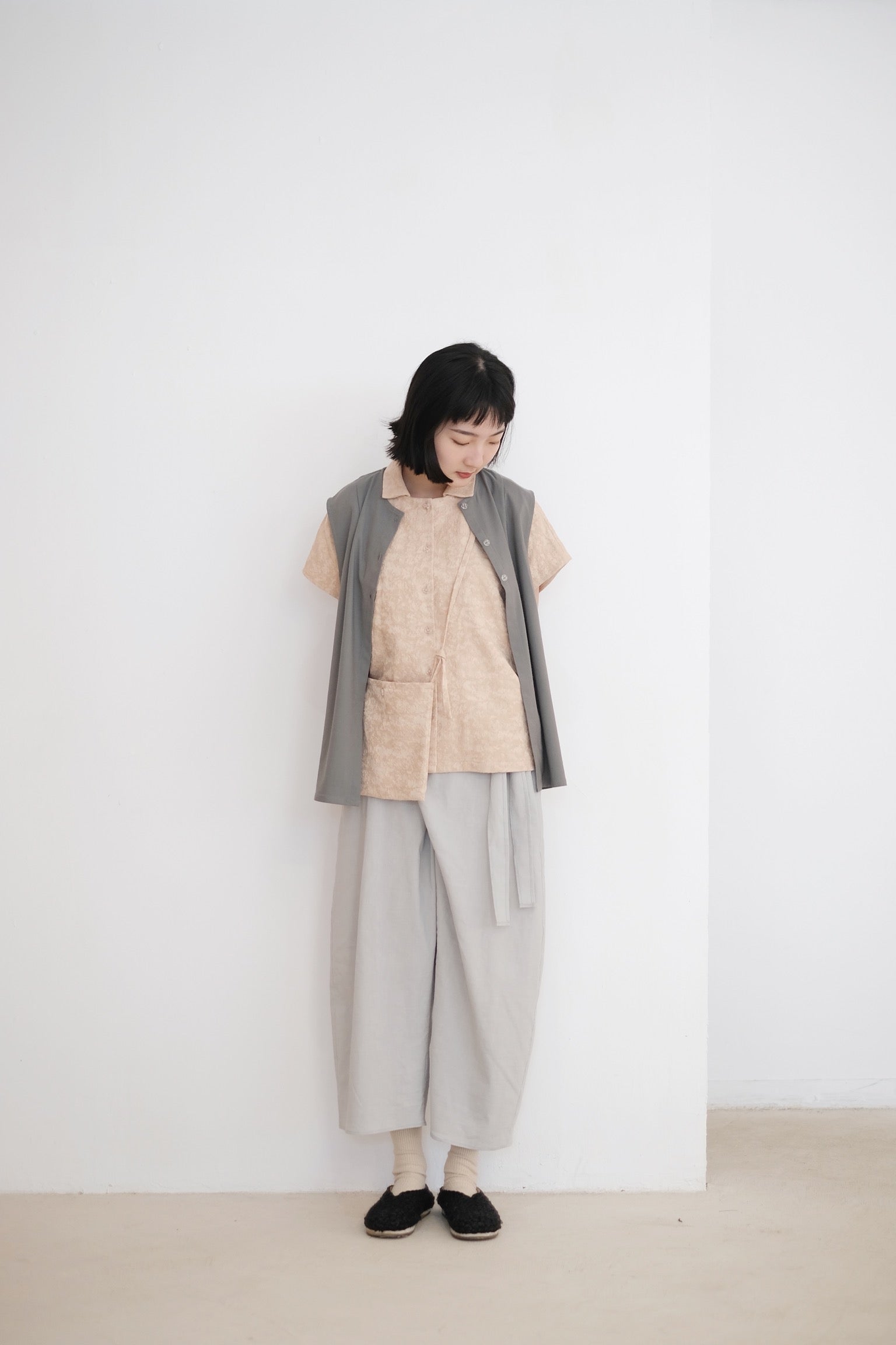 GREY EVERLY VEST (LIMITED EDITION）