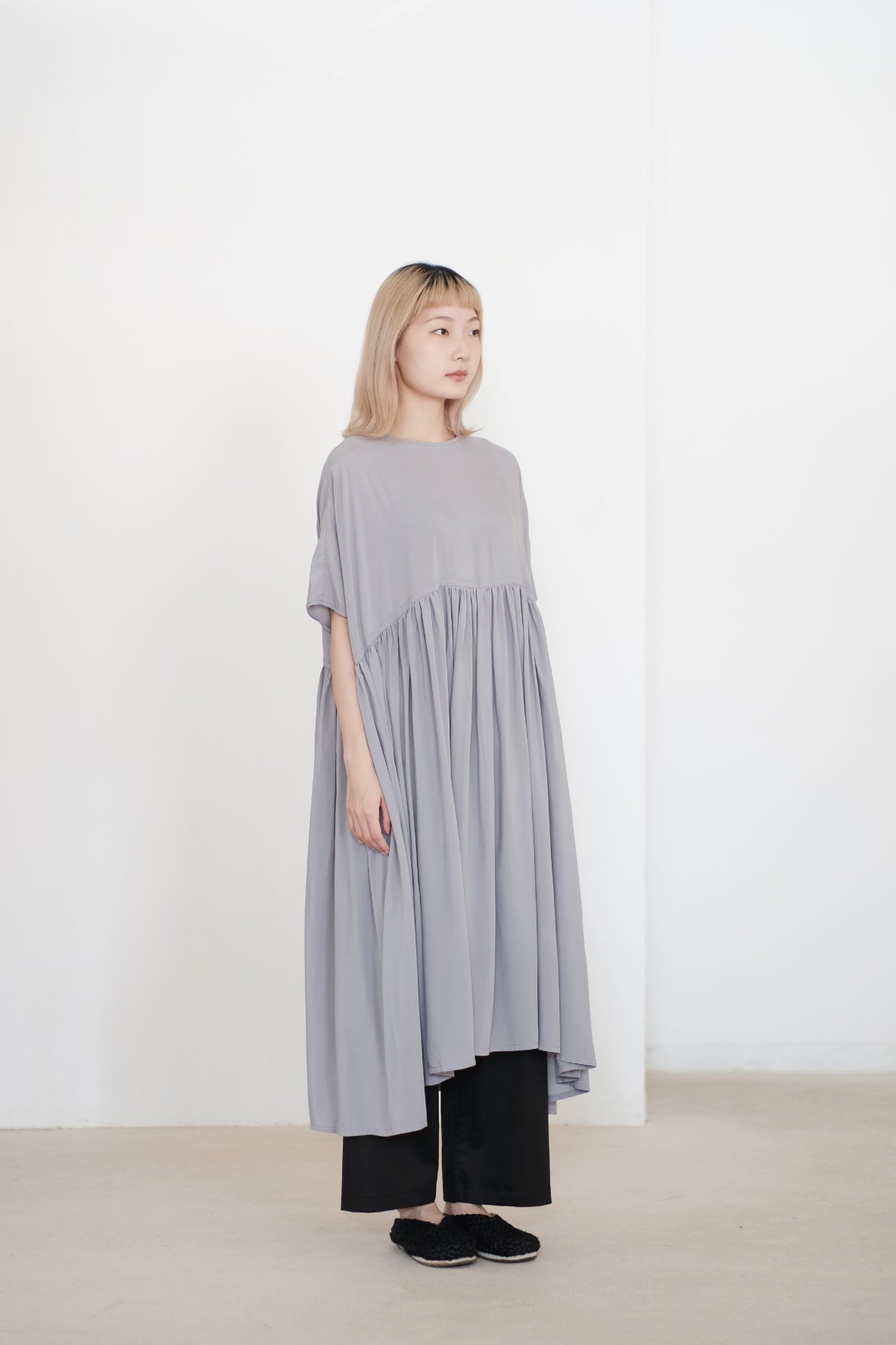 MIA DRESS (LIGHT GREY)